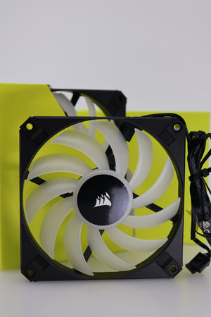 Corsair AF120 RGB Slim 120mm PWM Fan Kit