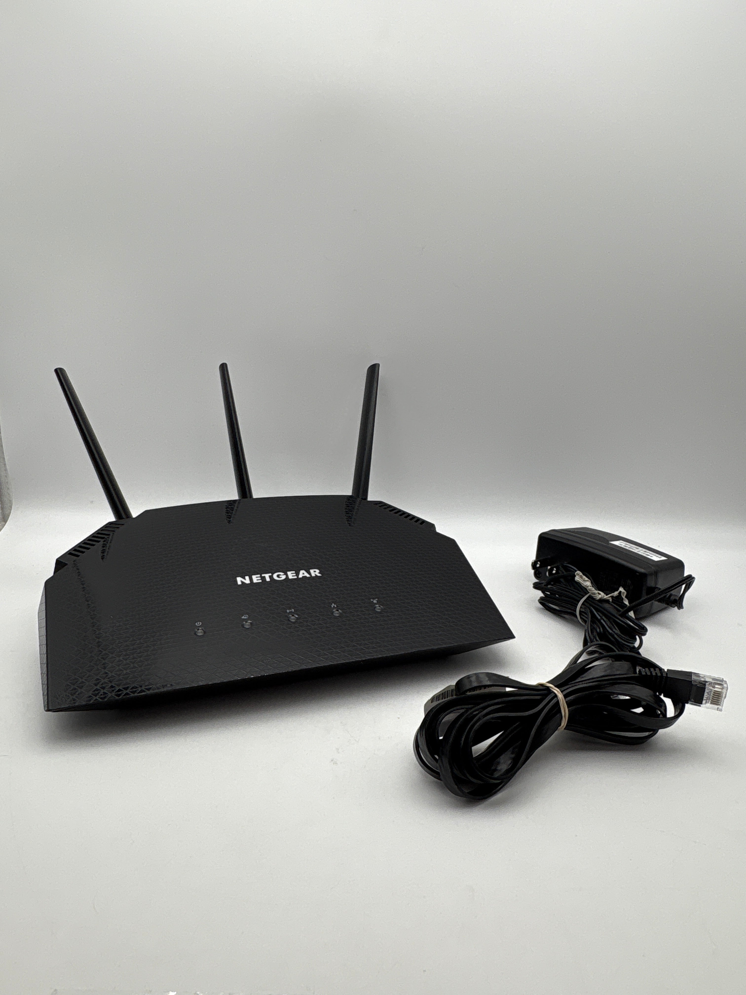 NETGEAR R6700AX Router
