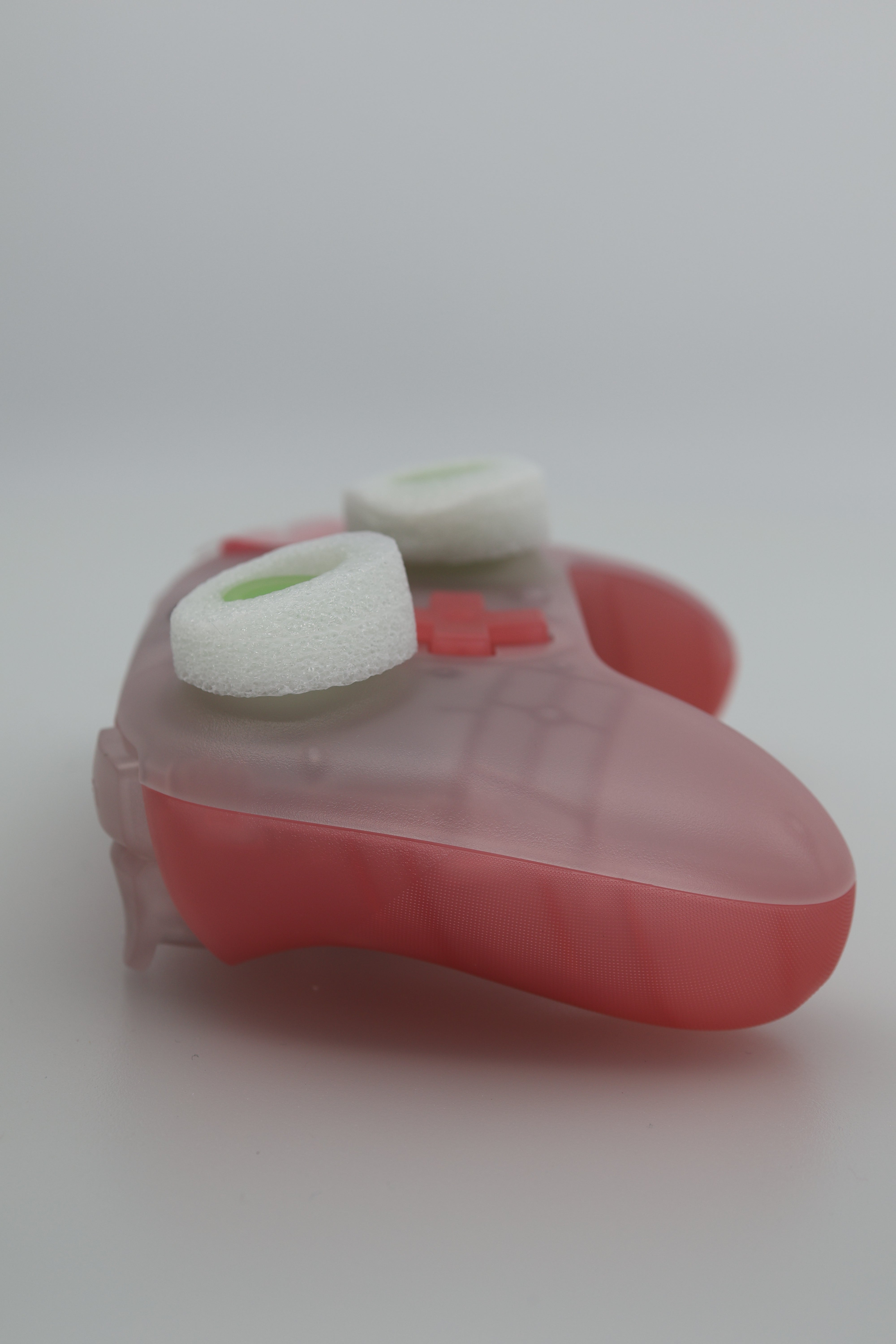 8BitDo Ultimate Mini Wired Controller for Xbox – Translucent Pink