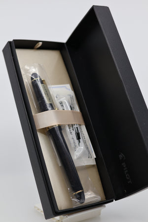 PILOT Custom 742 Black Fountain Pen with Falcon Nib