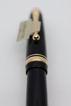 PILOT Custom 742 Black Fountain Pen with Falcon Nib