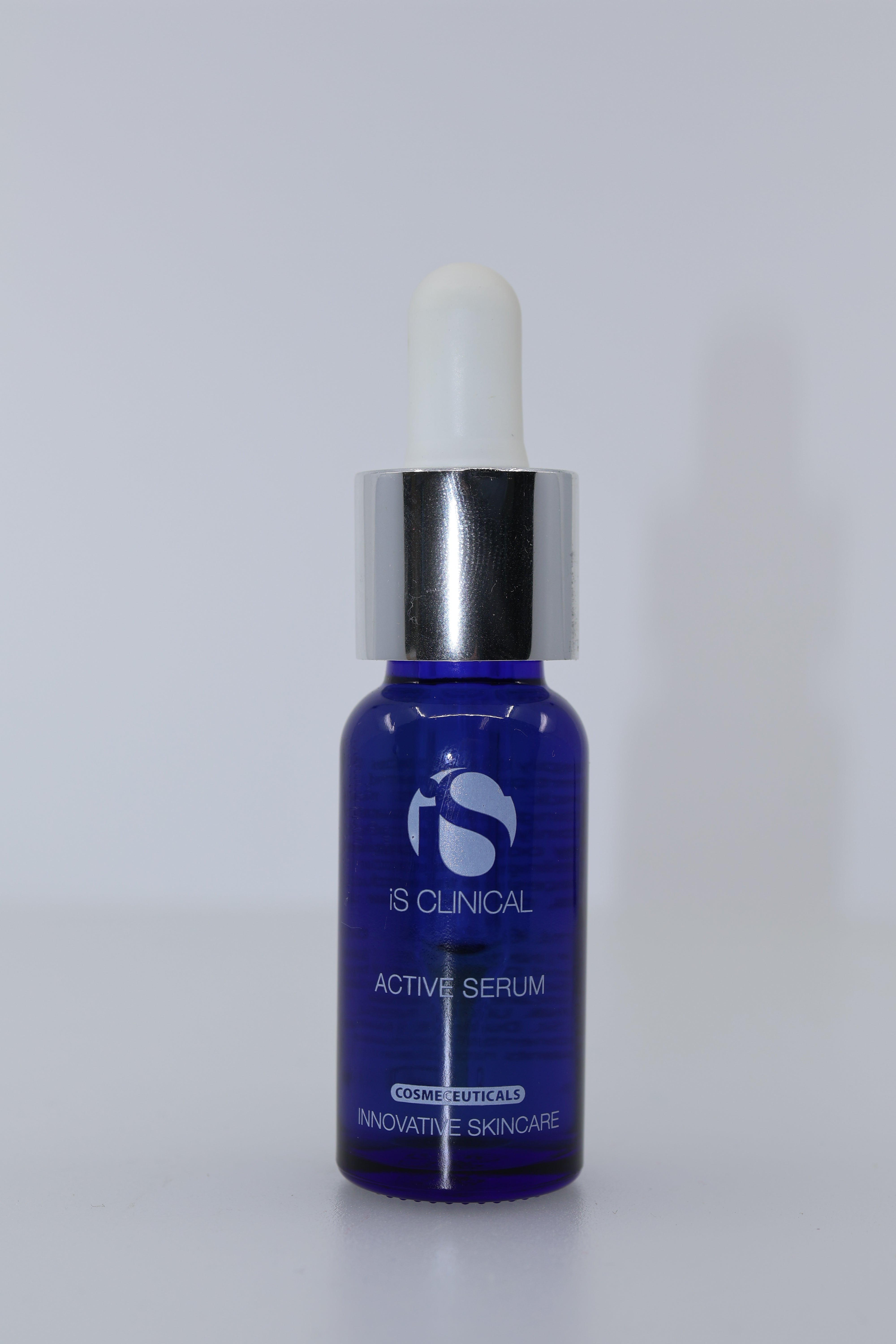 iS CLINICAL Active Serum bottle