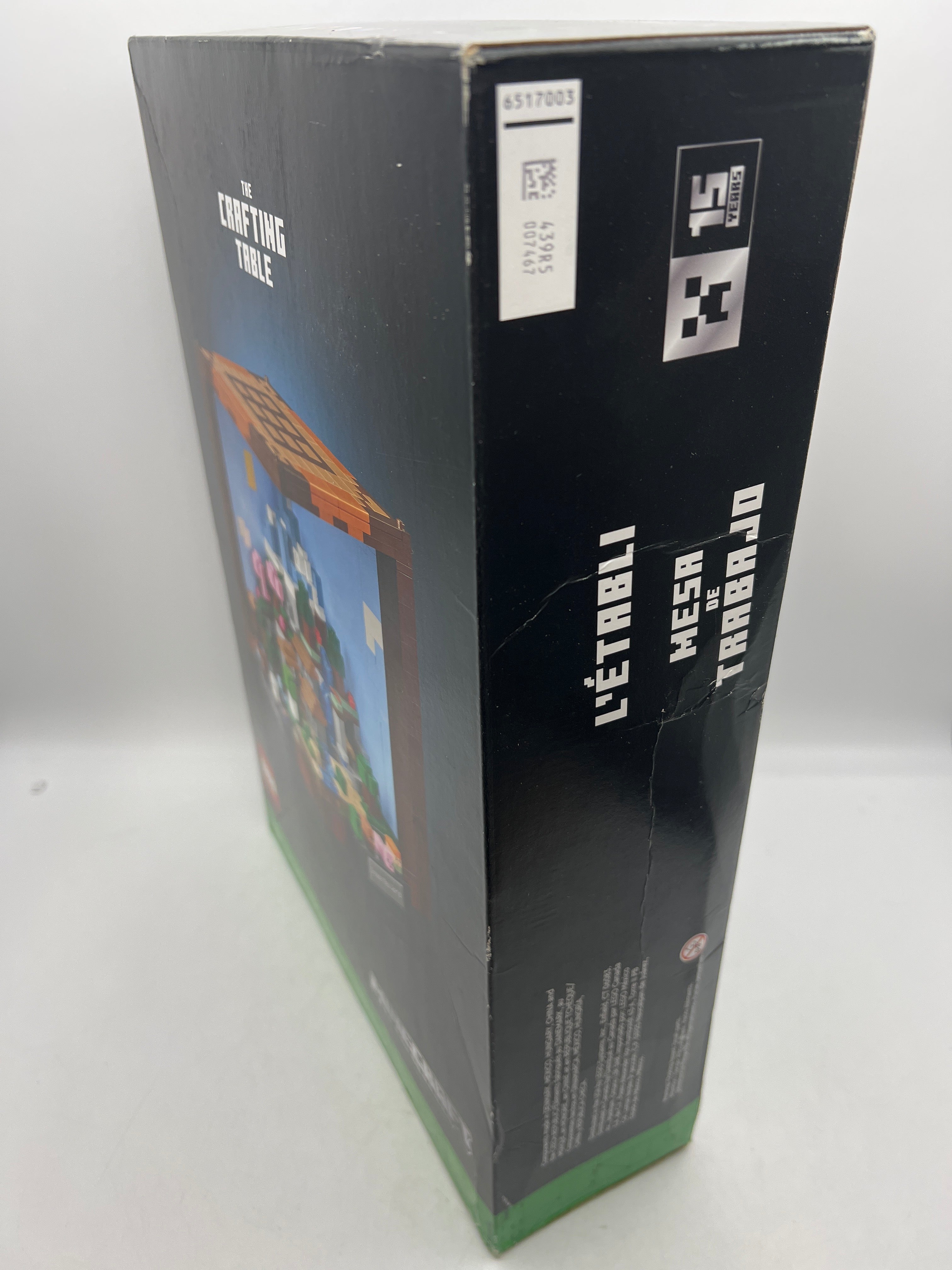 LEGO Minecraft The Crafting Table 21265