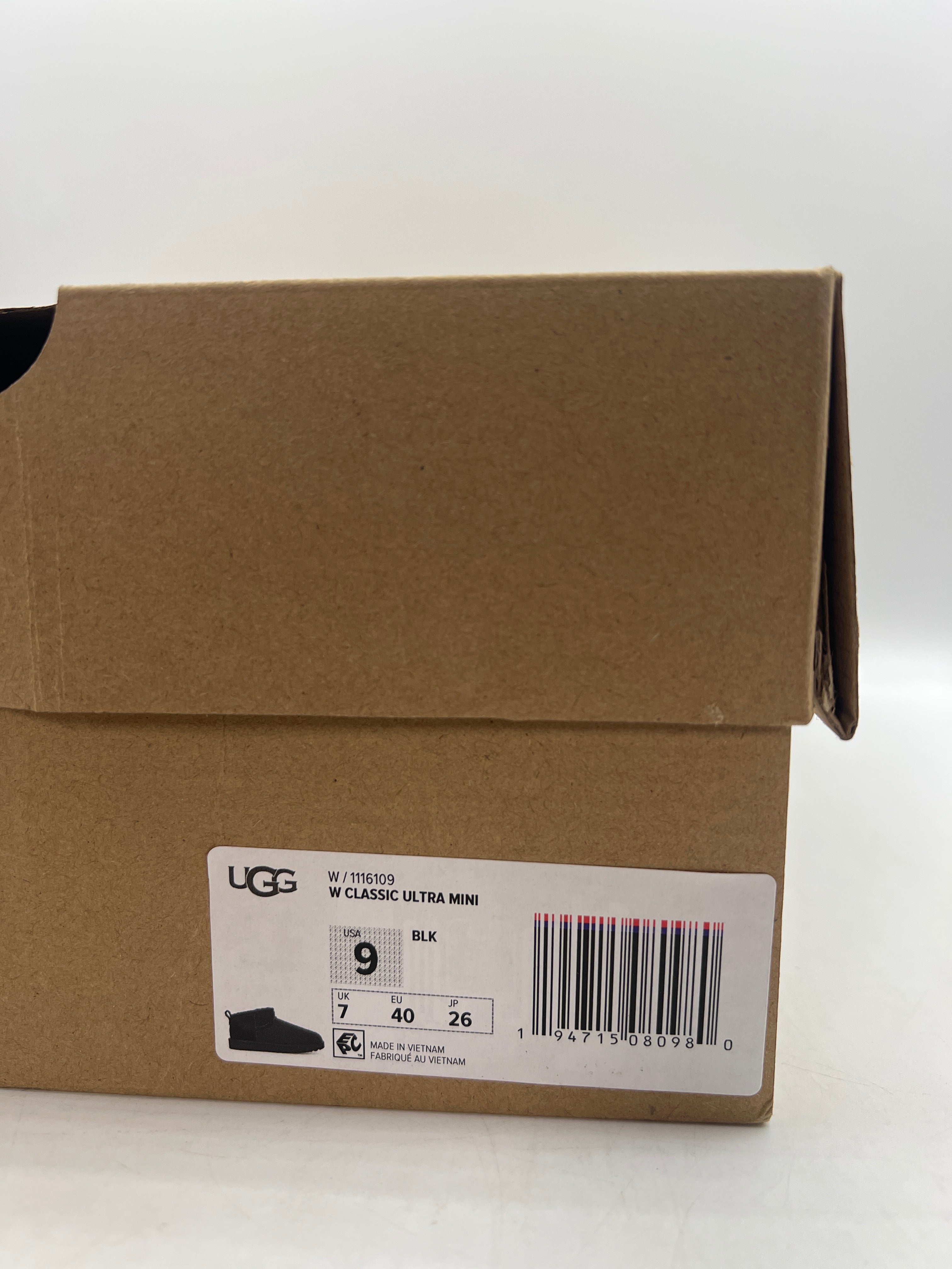 UGG Women's Classic Ultra Mini Boot - Black
