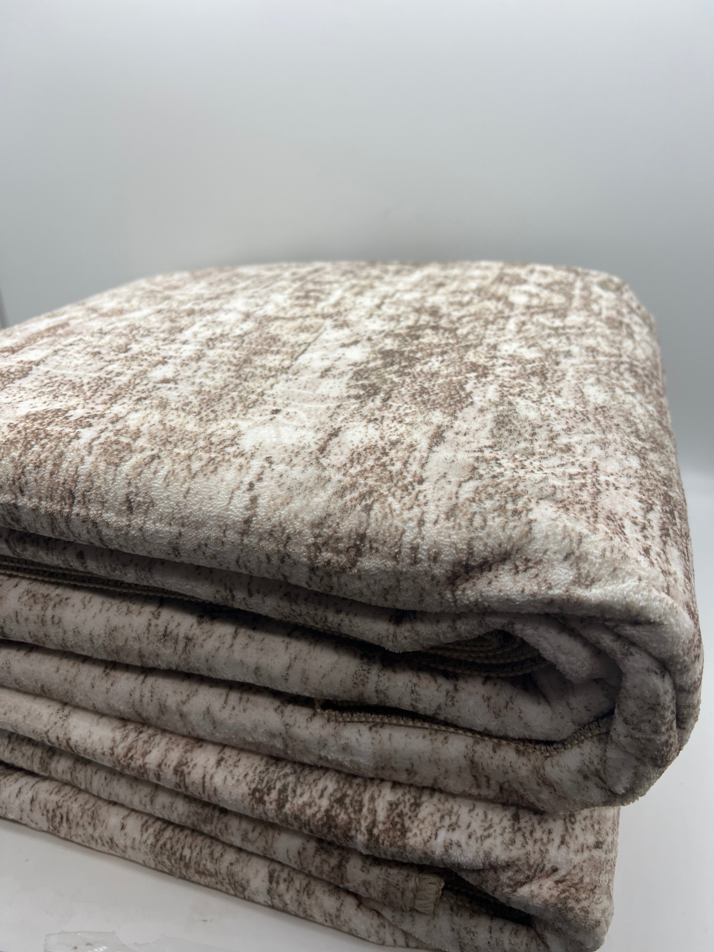 Ultra-Thin Rug for Living Room