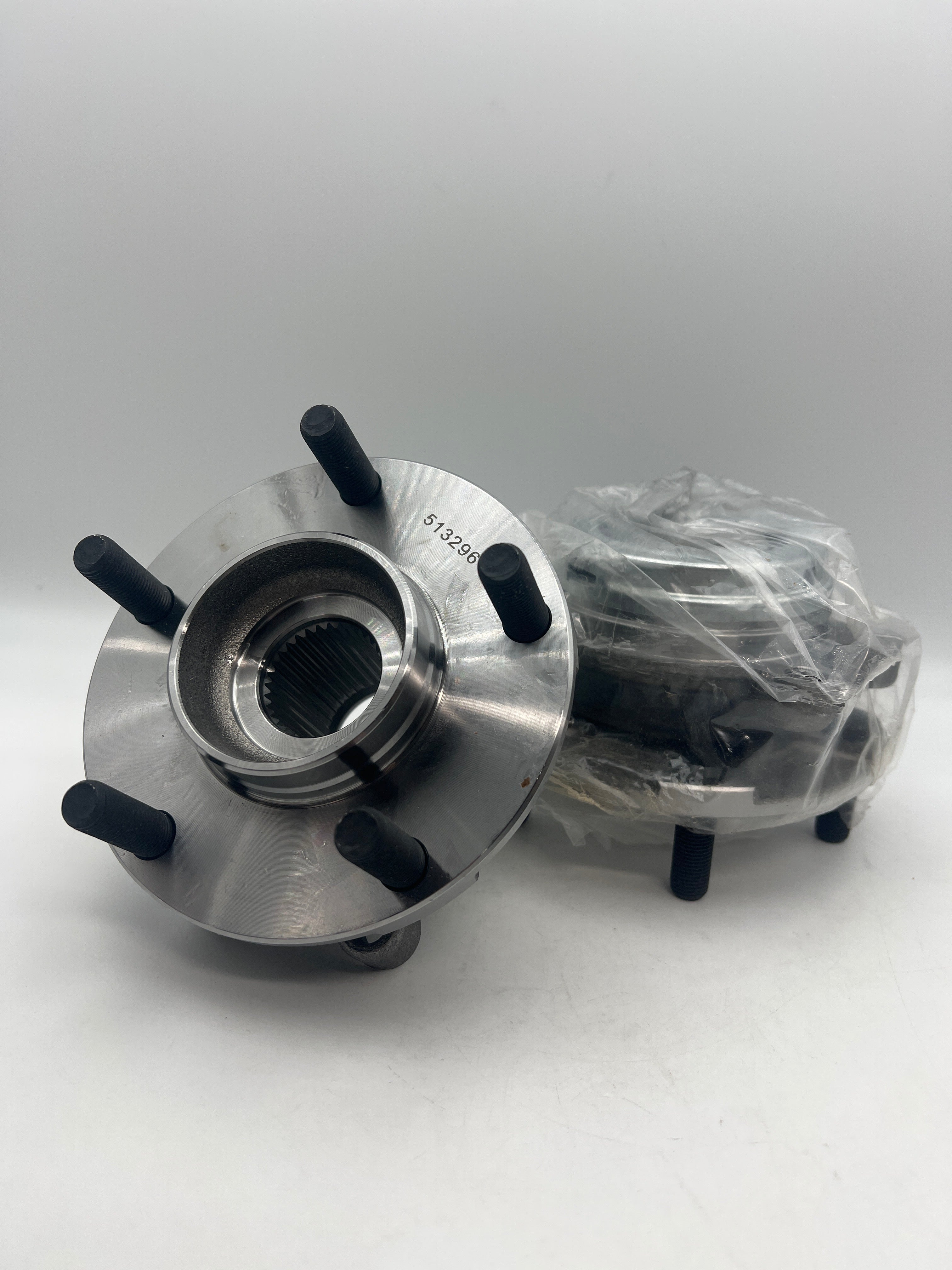 KUSATEC 513296 Front Wheel Hub and Bearing Assembly