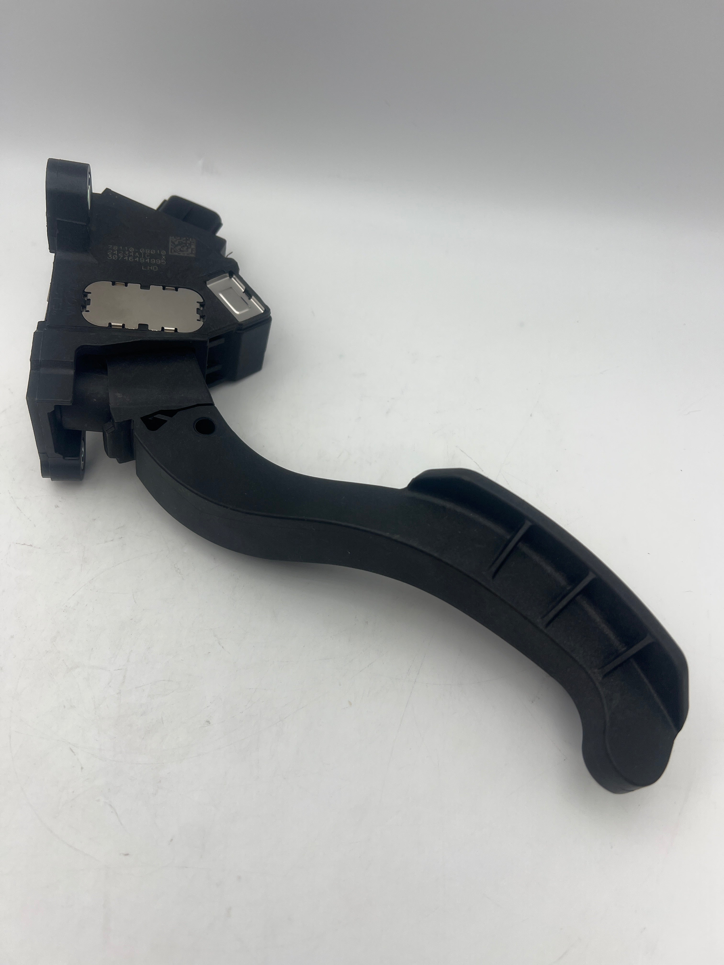 Genuine Toyota 78110-08010