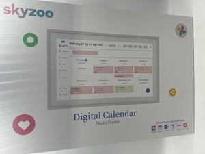 Skyzoo Digital Calendar showing photo slideshow