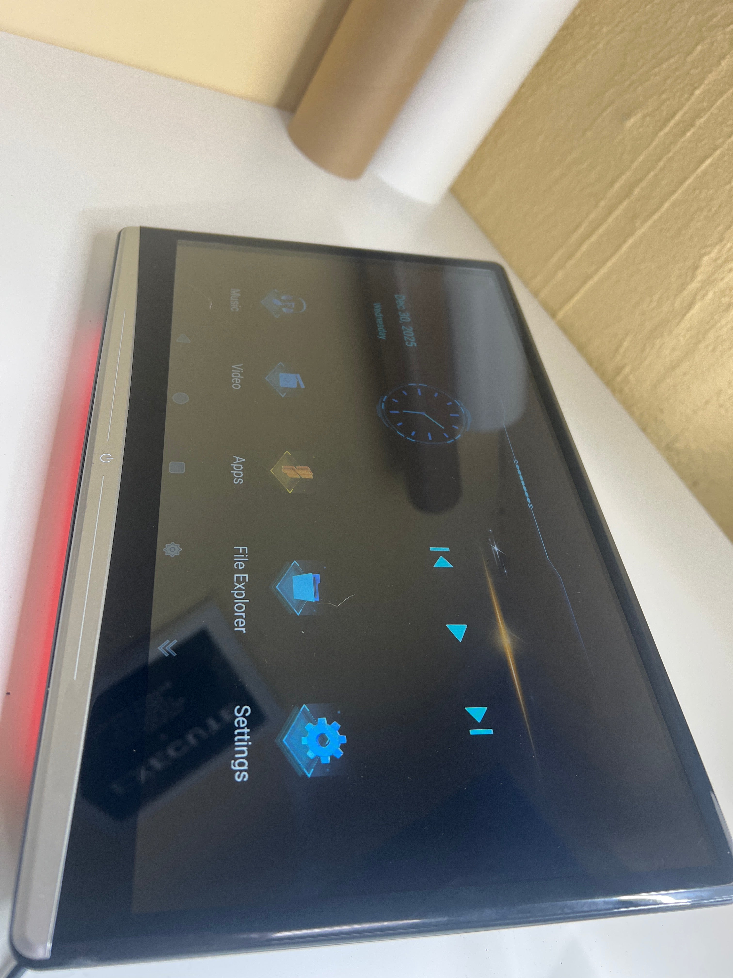 13.3-Inch 4K Android 11 Car Headrest Video Player