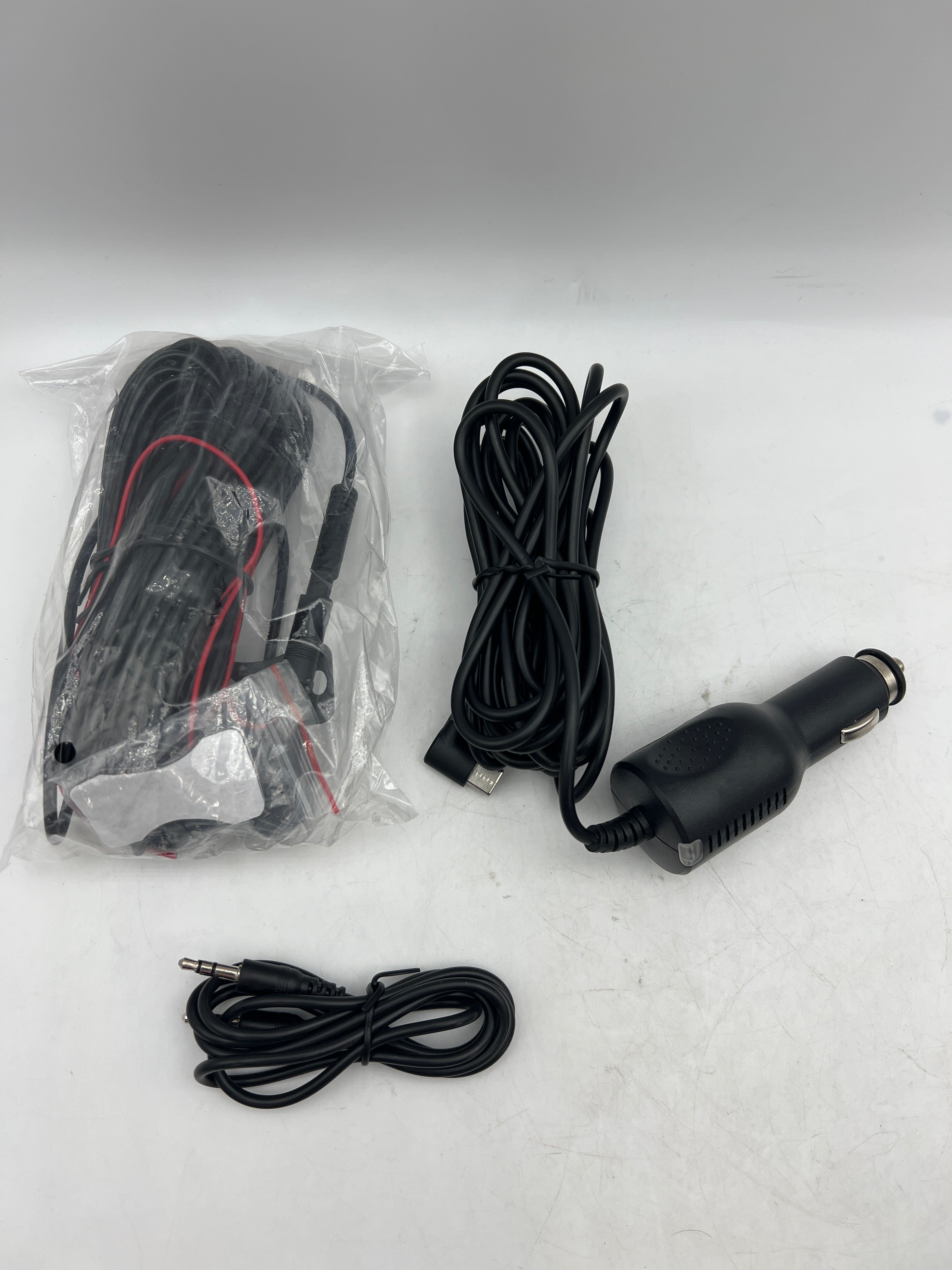 VUKARUAL Wireless Apple CarPlay & Android Auto 7" HD Touchscreen Stereo