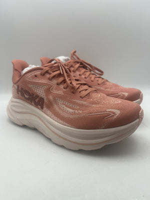 Hoka Women's Clifton 10 Sneaker