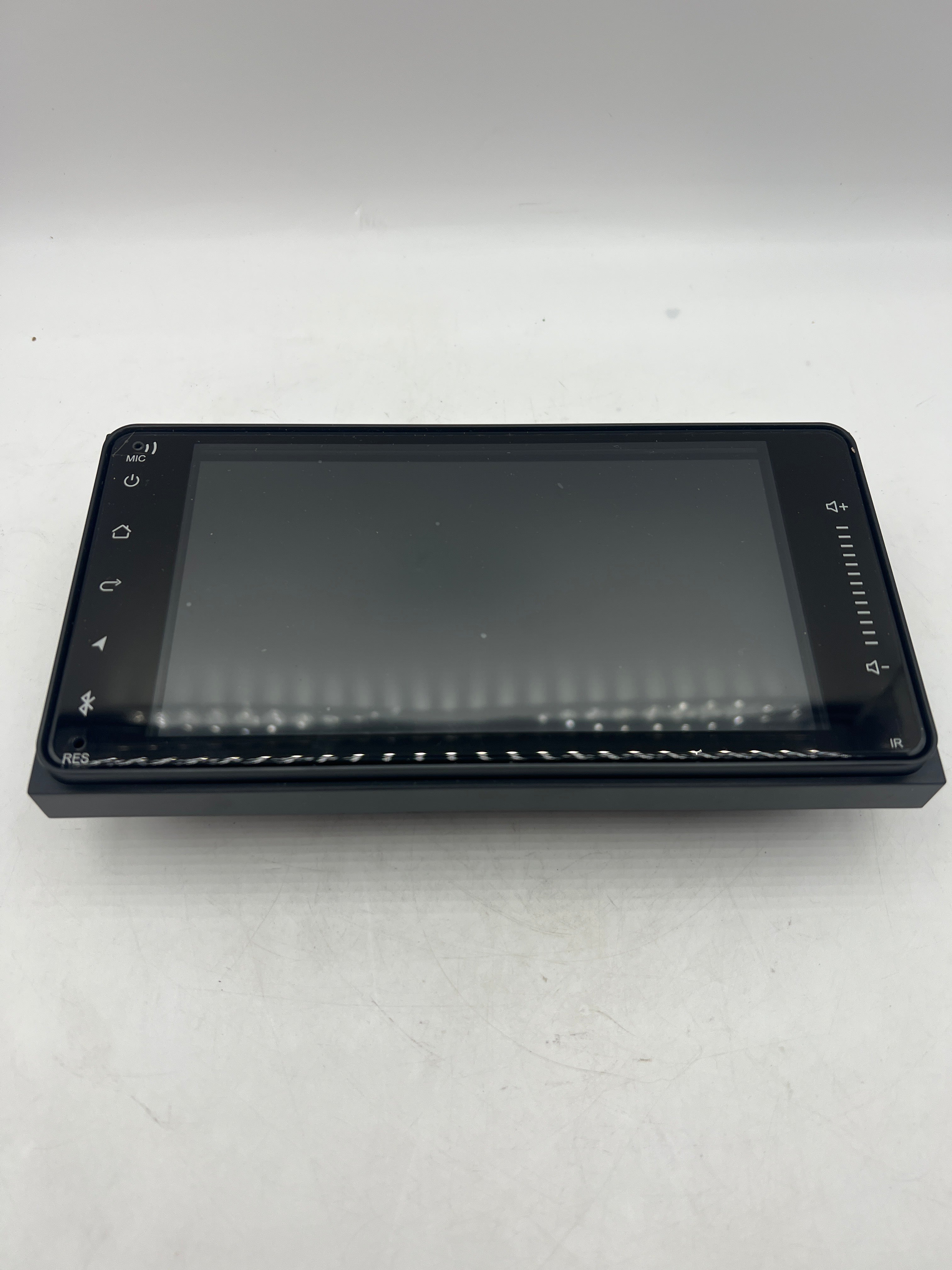 Android 13 Double Din Car Radio for Toyota Sequoia 2001-2007
