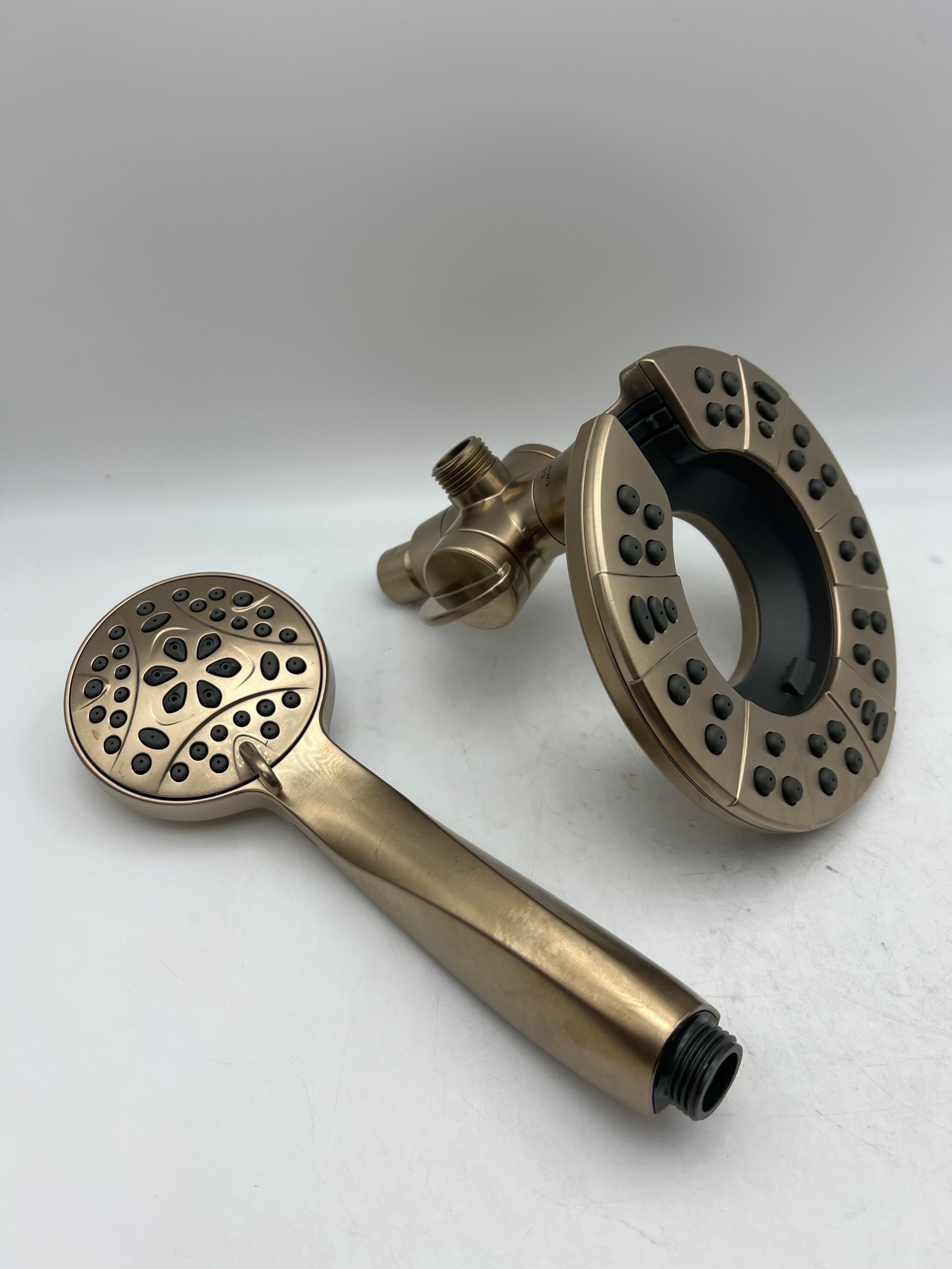 Delta Faucet Albion 14 Series Single-Handle Shower Faucet