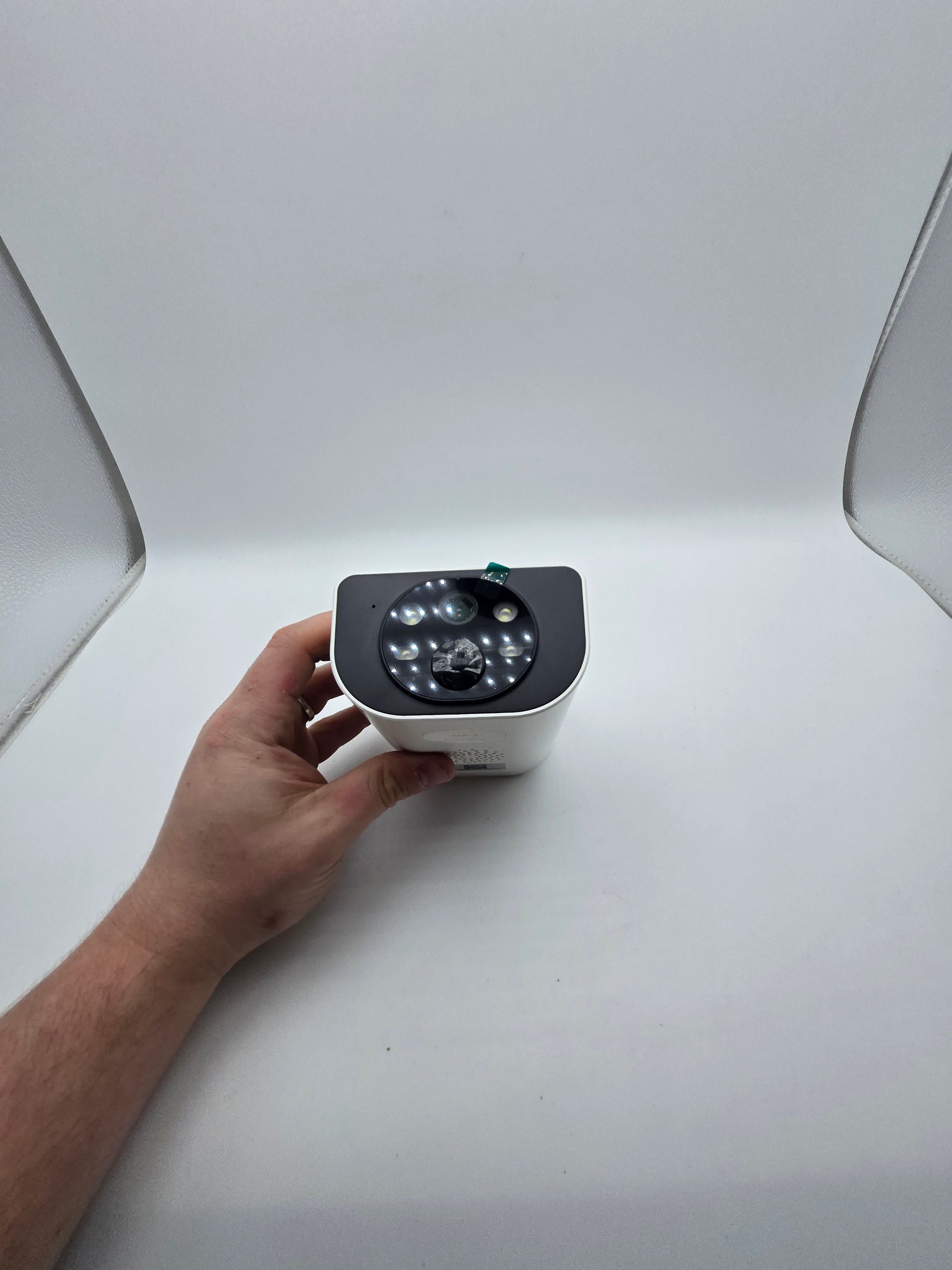 2K Wireless Security Camera Outdoor