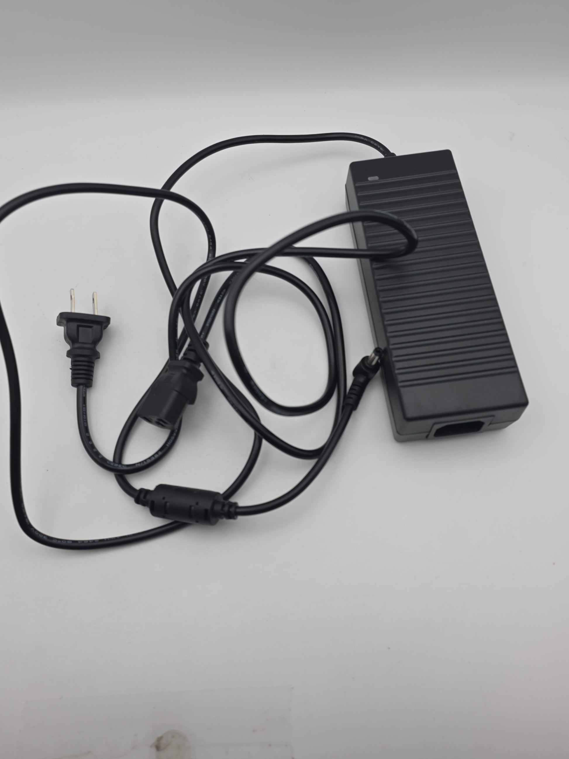 Carpet Trimmer Included