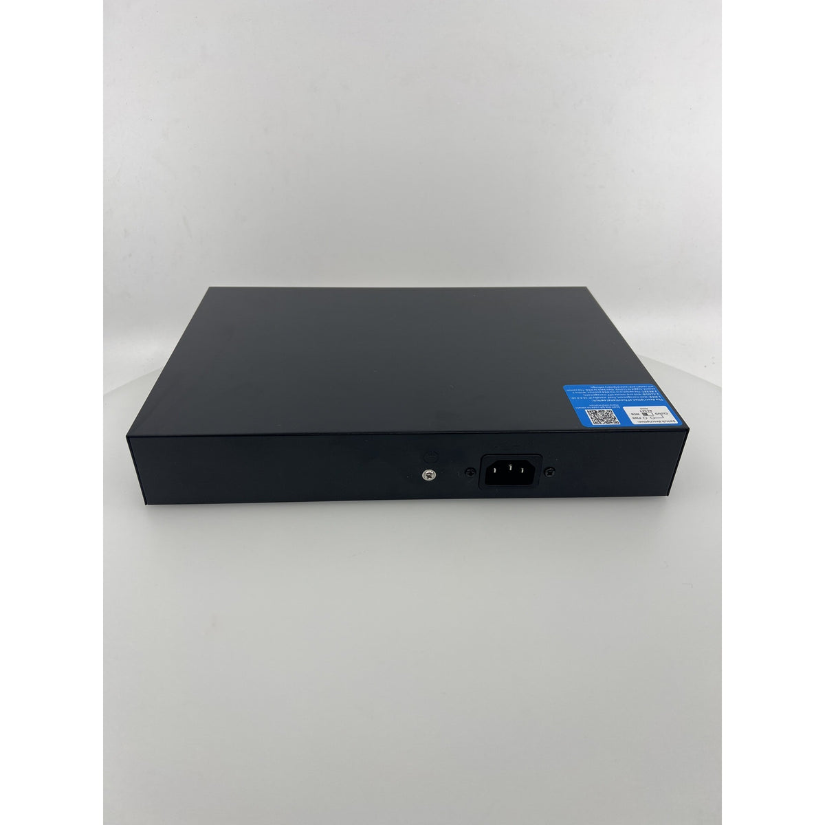STEAMEMO 16-Port Managed PoE+ Switch 240W 2G Uplink 1.25G SFP Like New — photo 6