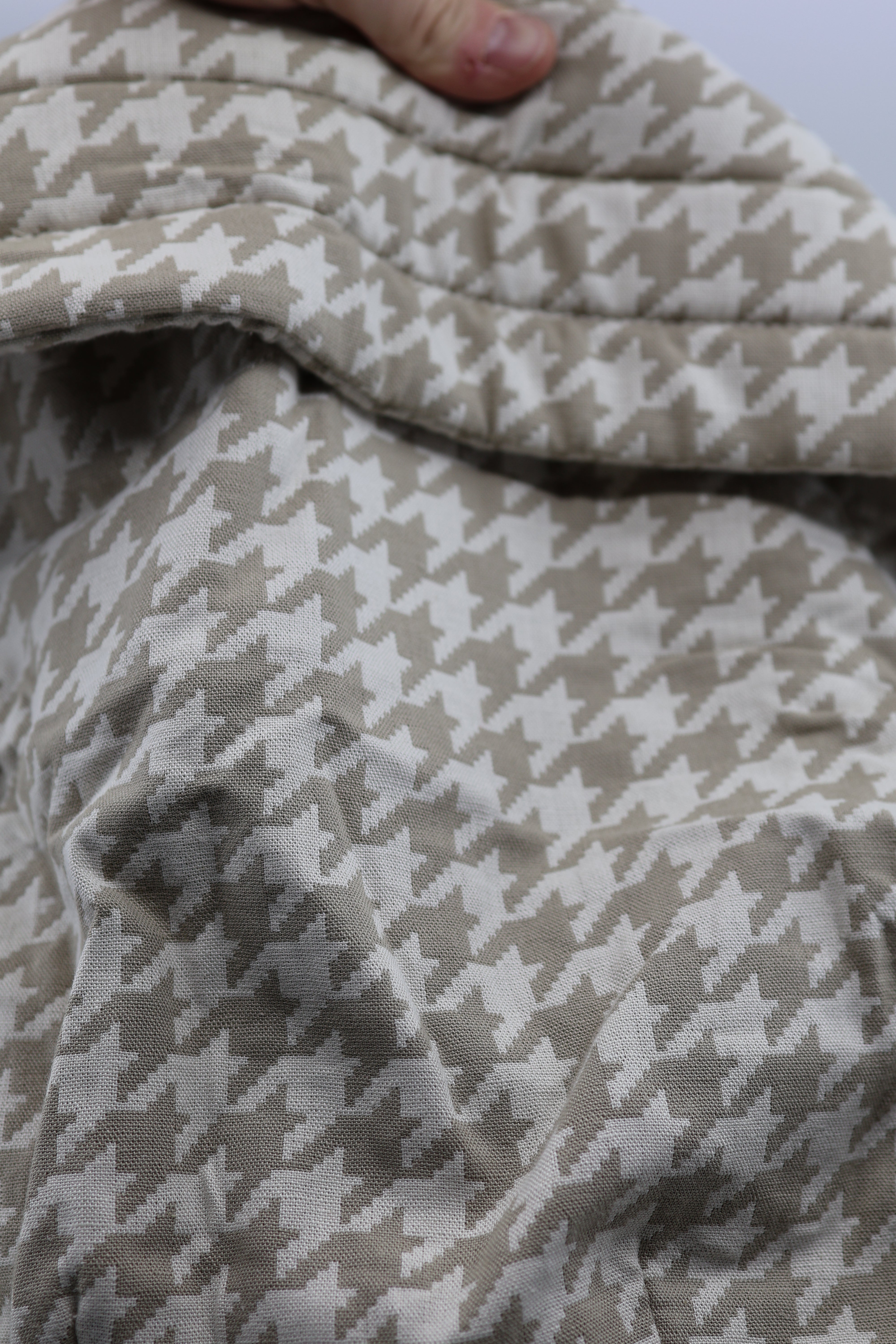 Nest Blanche Baby Carrier Houndstooth