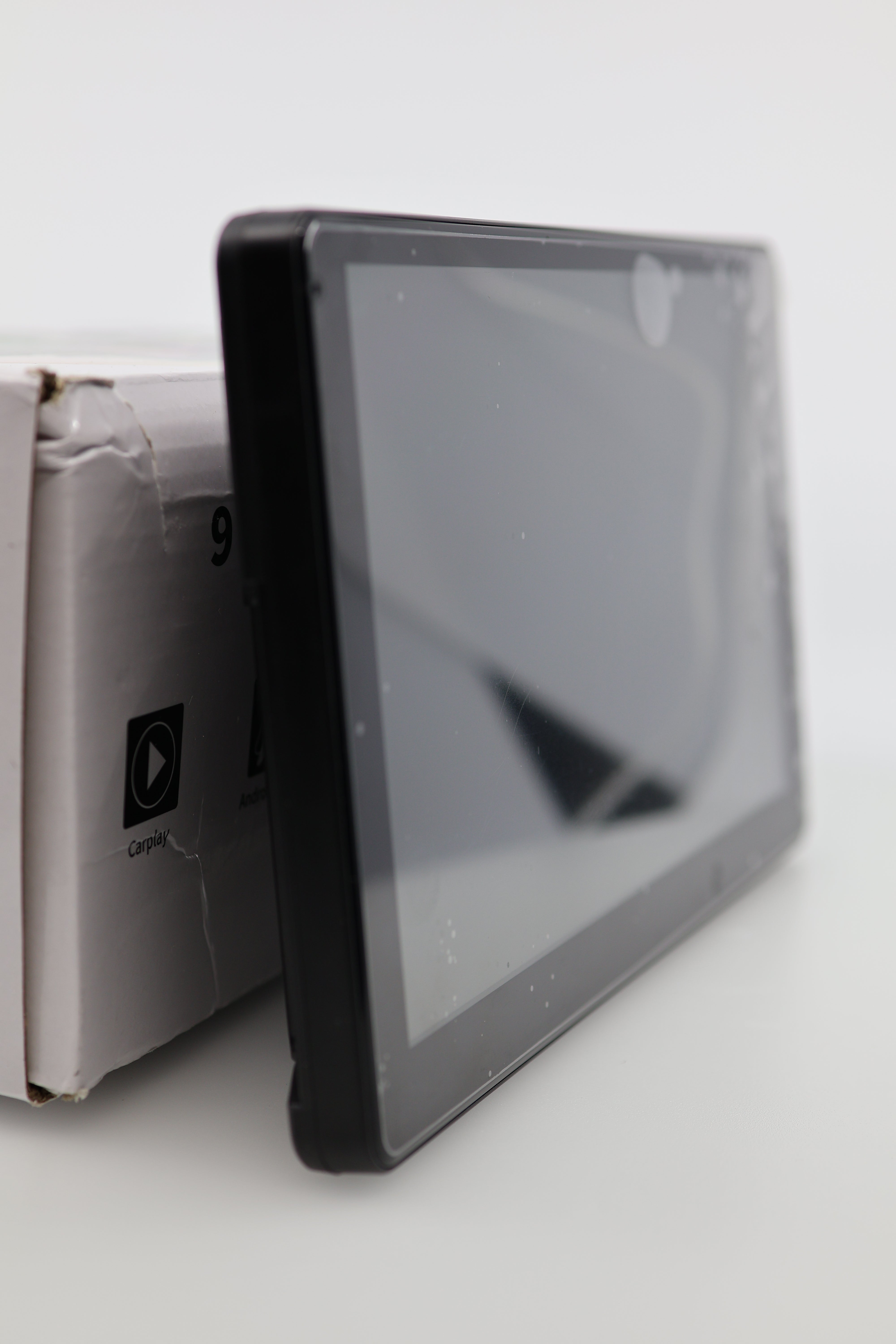 VyKure Portable CarPlay Screen