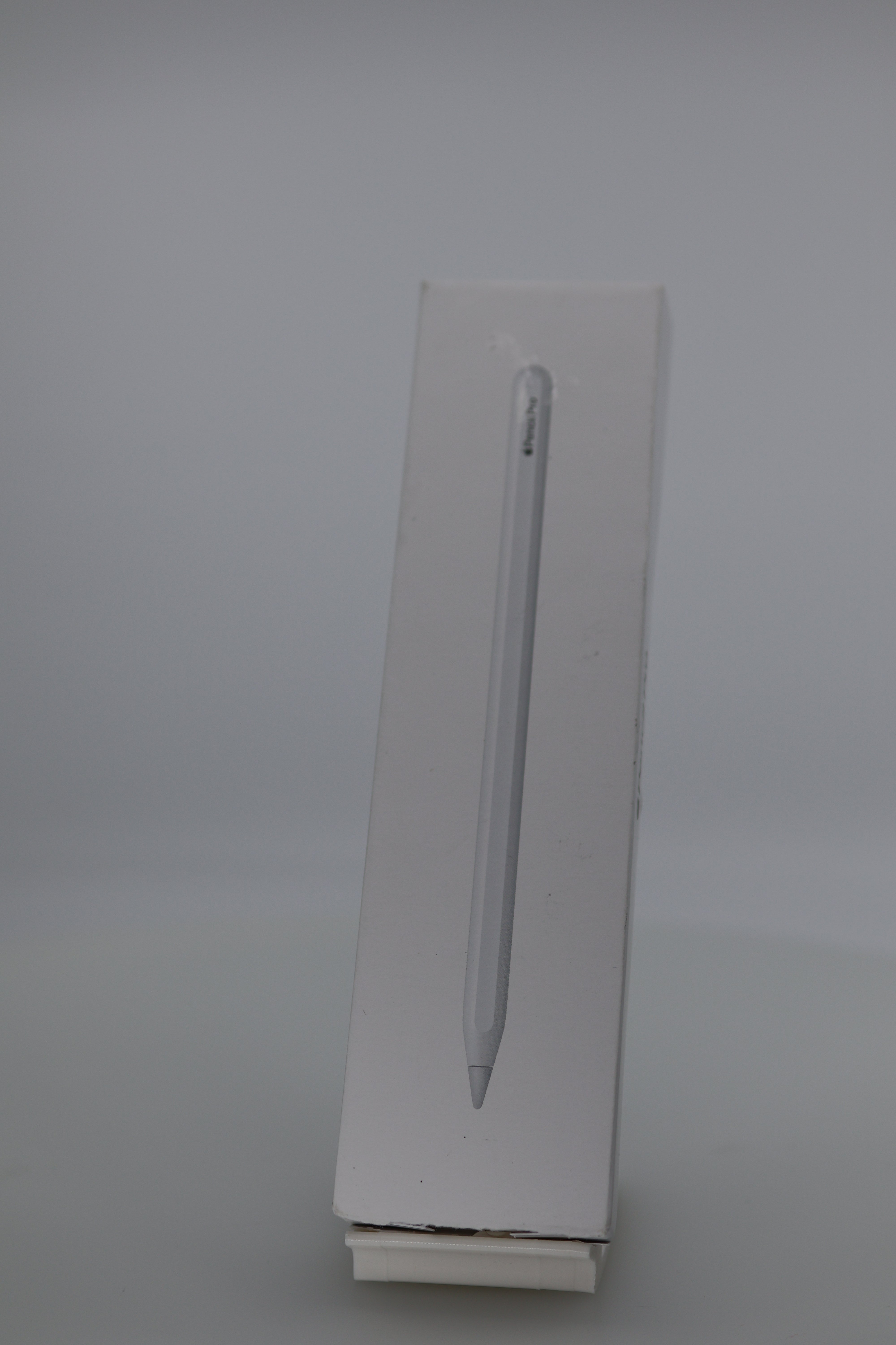 Apple Pencil Pro charging