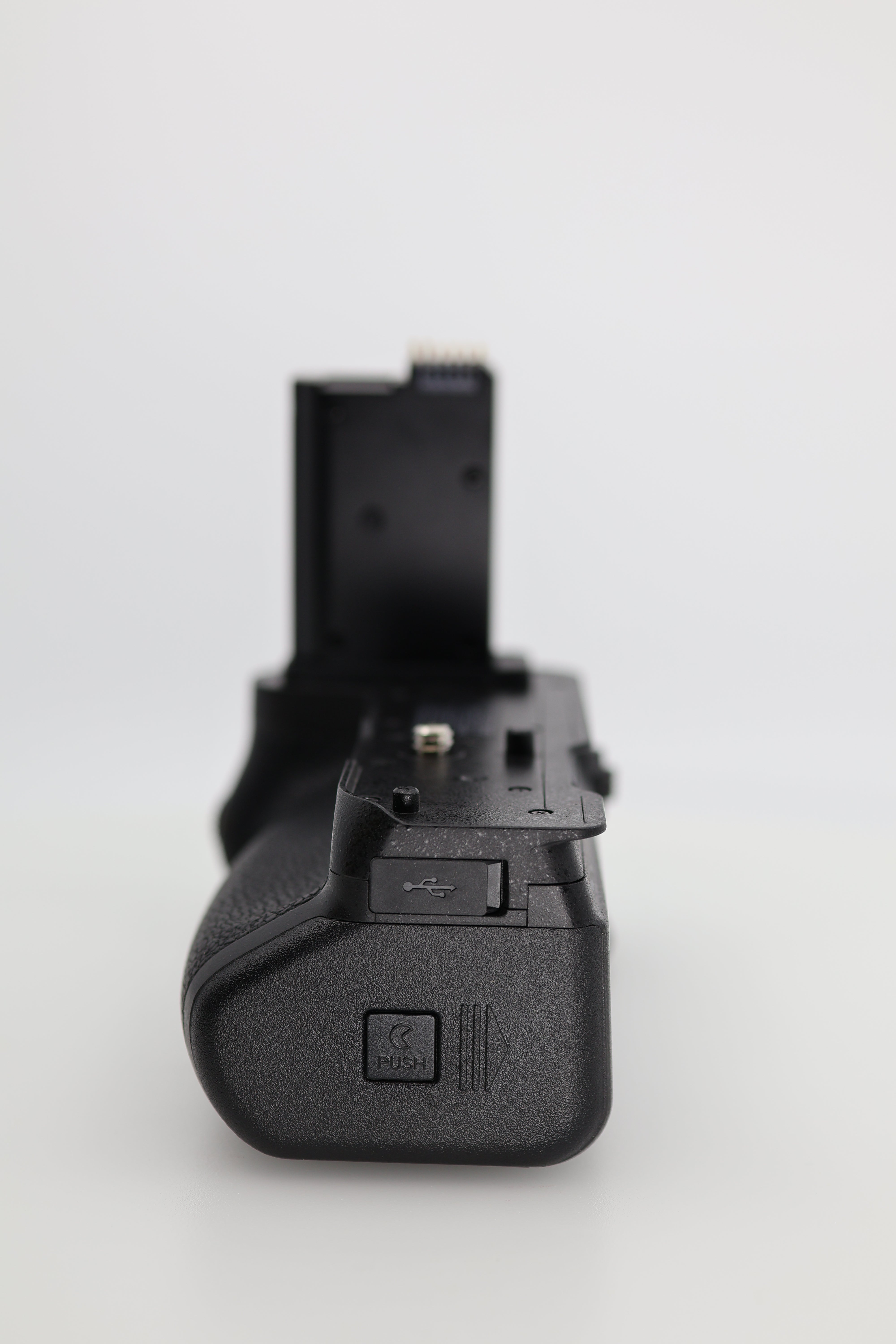 NEEWER MB-N12 Vertical Battery Grip for Nikon Z8
