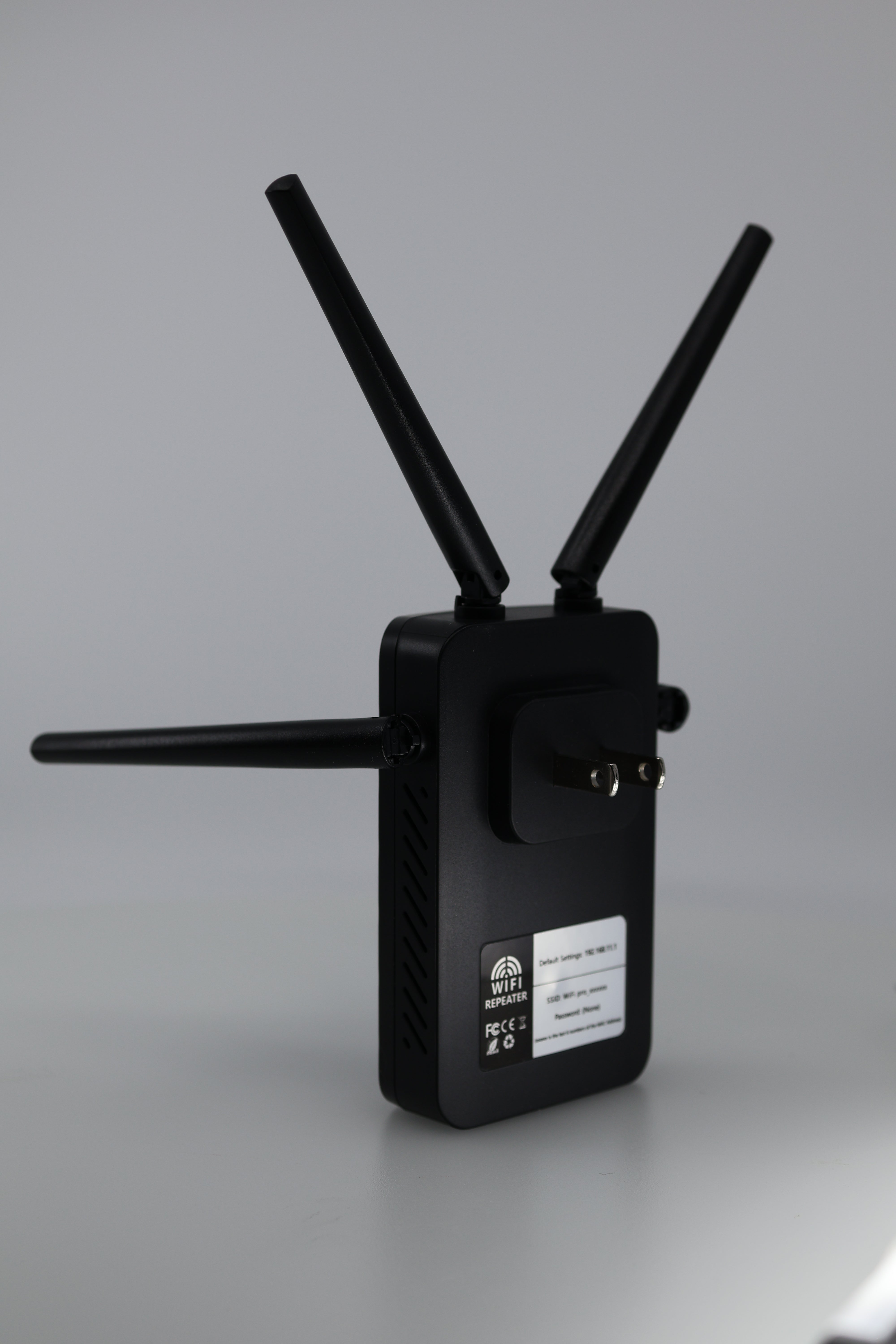 Zelikovitz WiFi Extender
