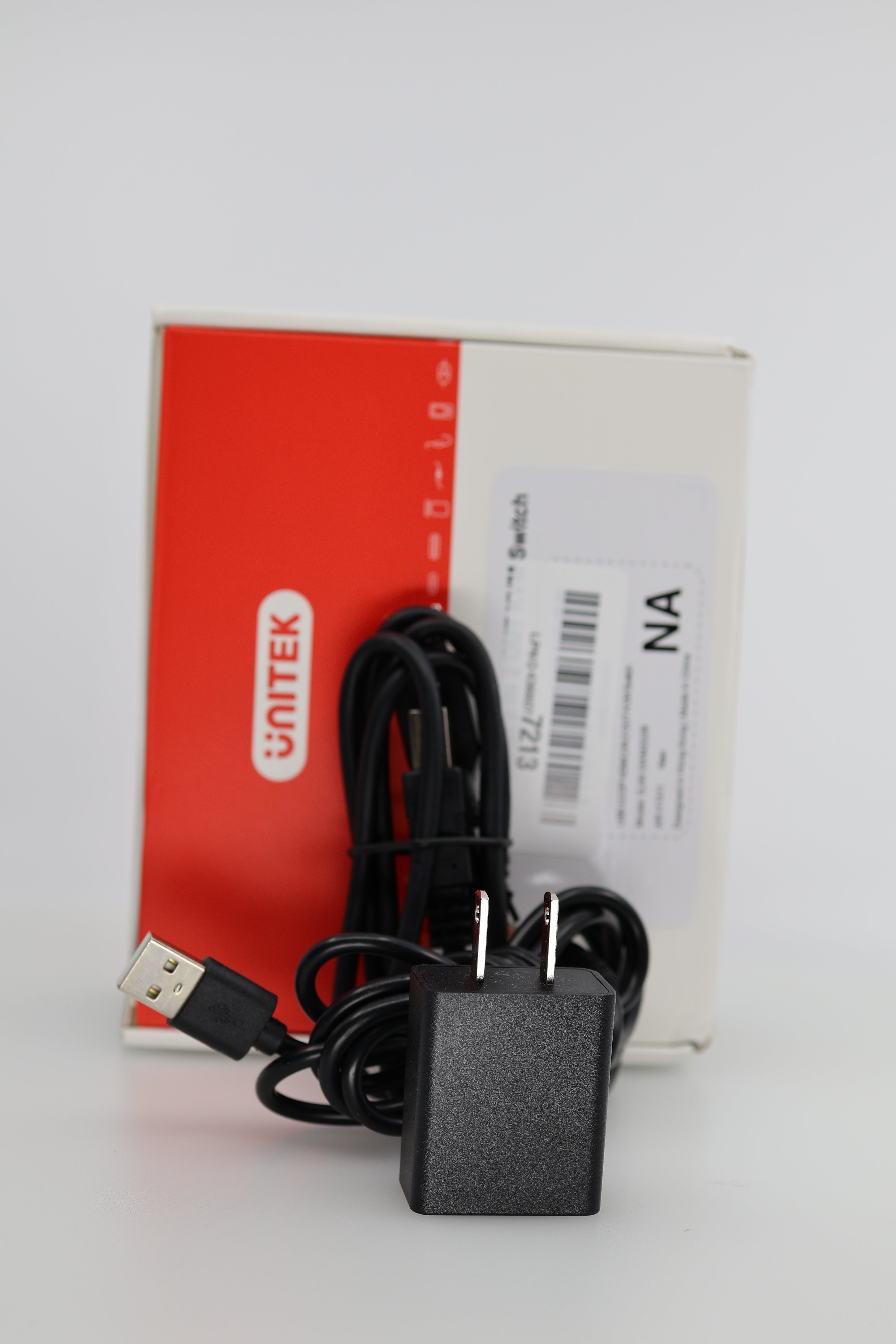 Unitek KVM Switch 2 Monitors 2 Computers 4K@60Hz HDMI+DisplayPort