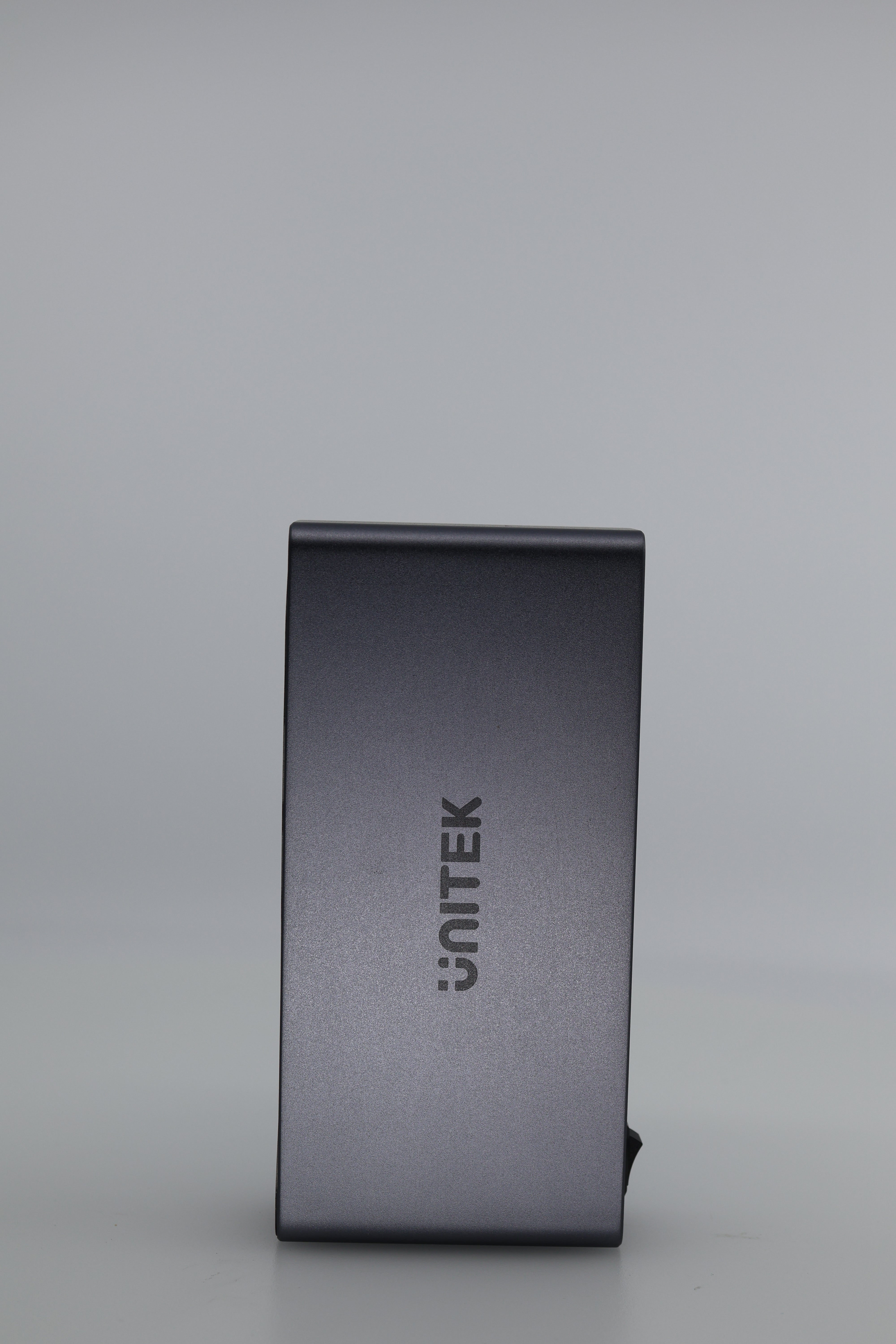 Unitek KVM Switch 2 Monitors 2 Computers 4K@60Hz HDMI+DisplayPort