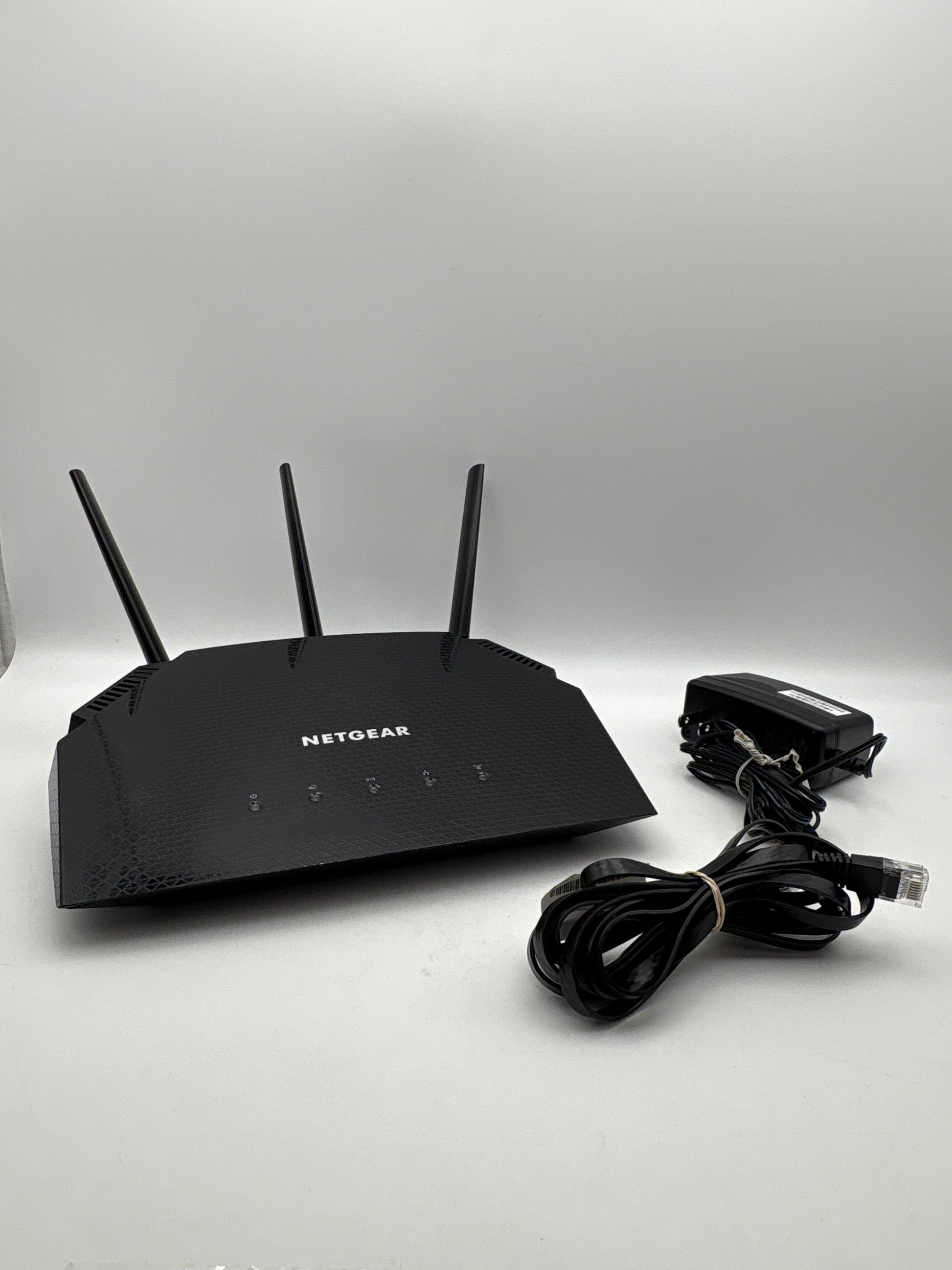 NETGEAR R6700AX Router
