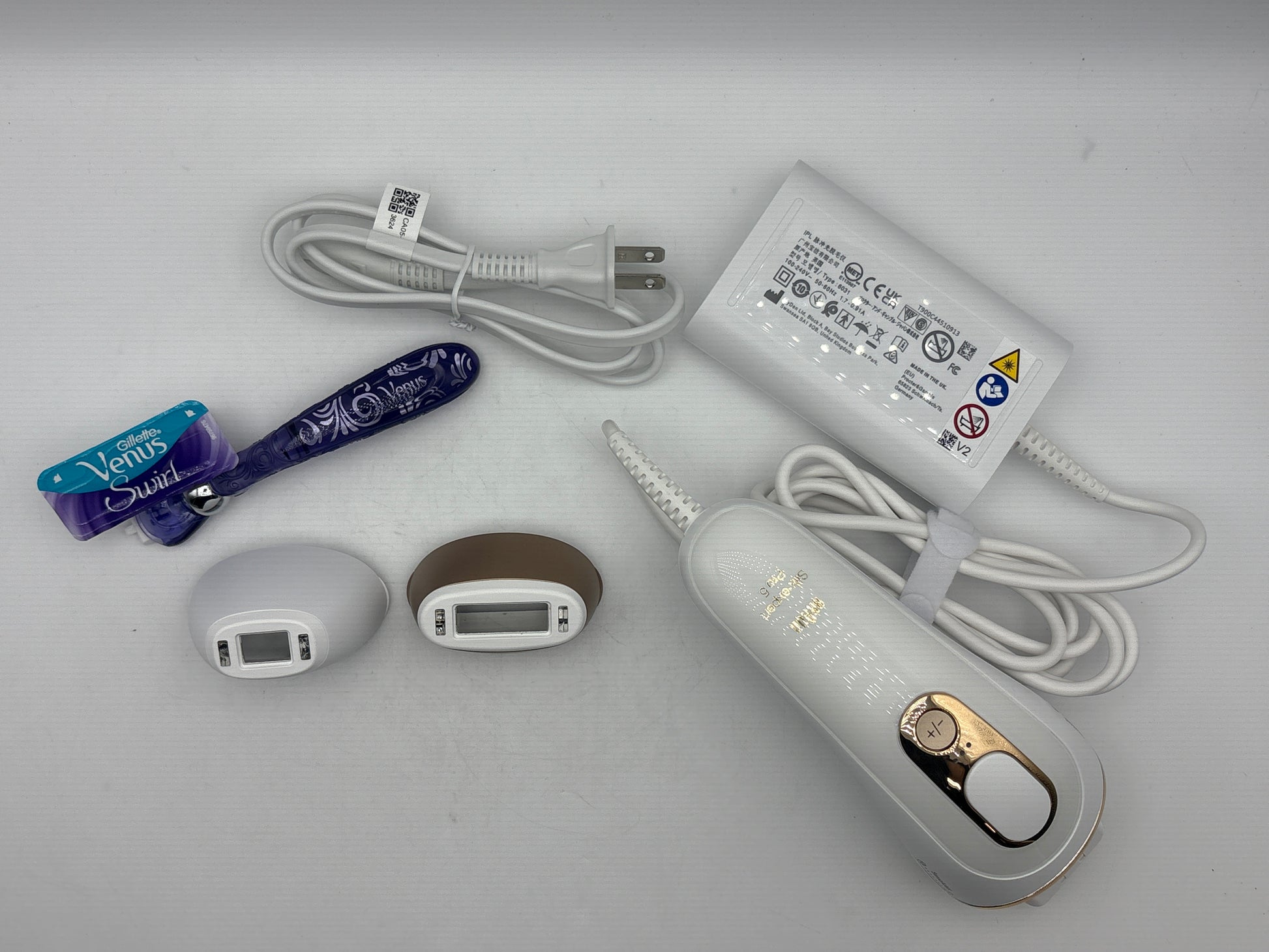 Braun IPL device with precision head