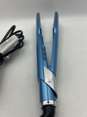 BaBylissPRO professional hair straightener