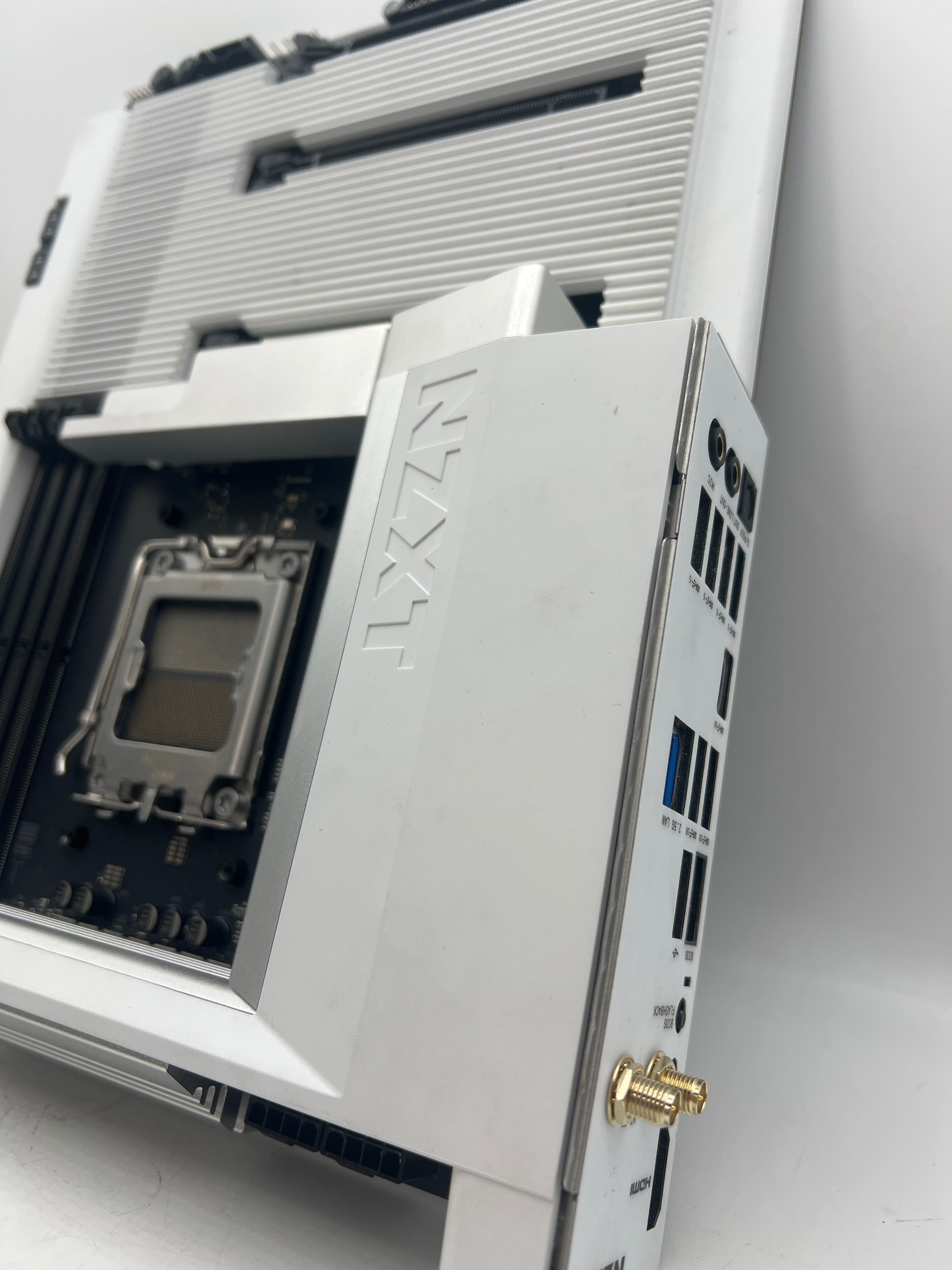 NZXT N7 B850 motherboard