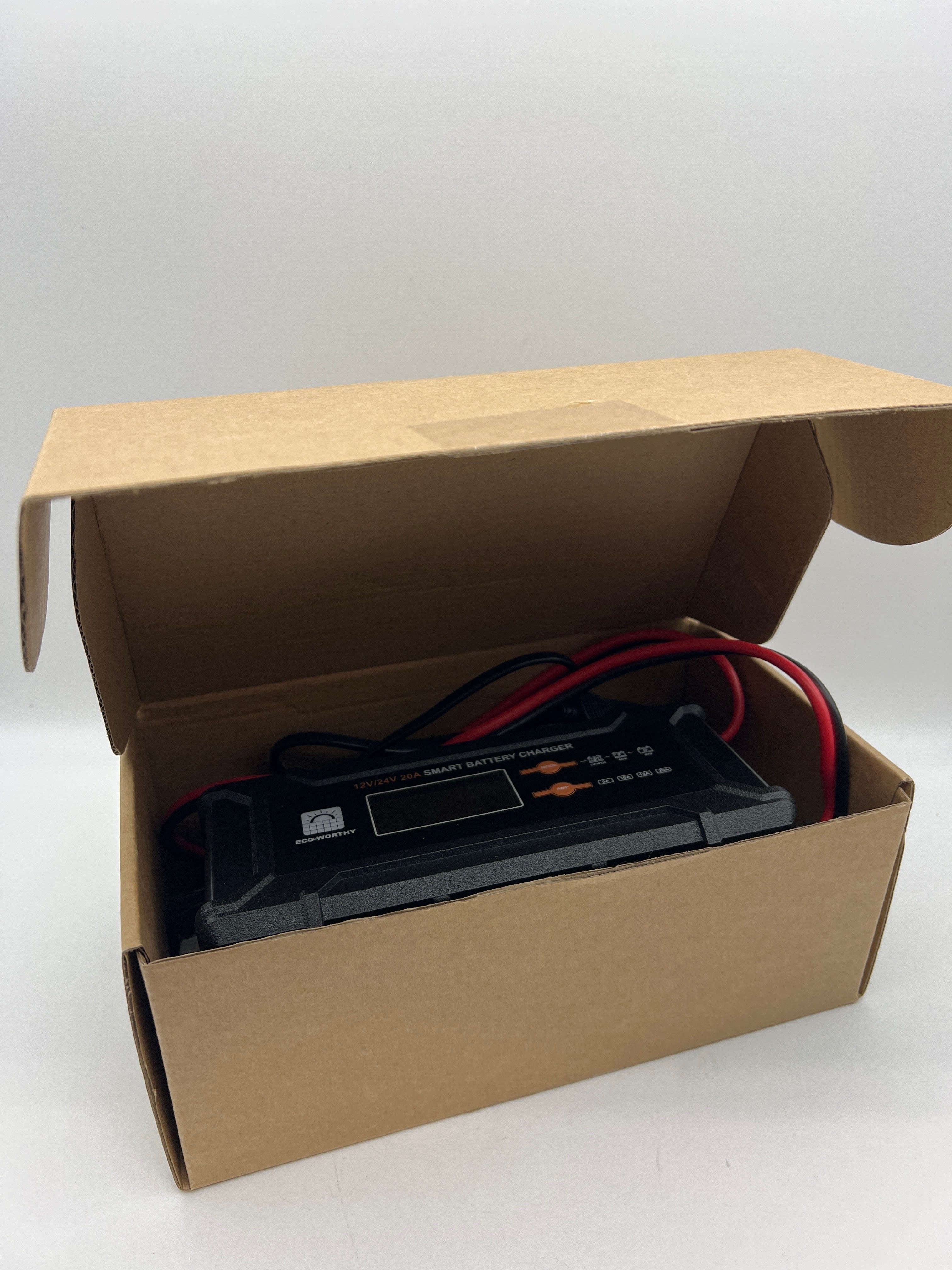 ECO-Worthy 12V/24V 20A Smart Battery Charger Maintainer