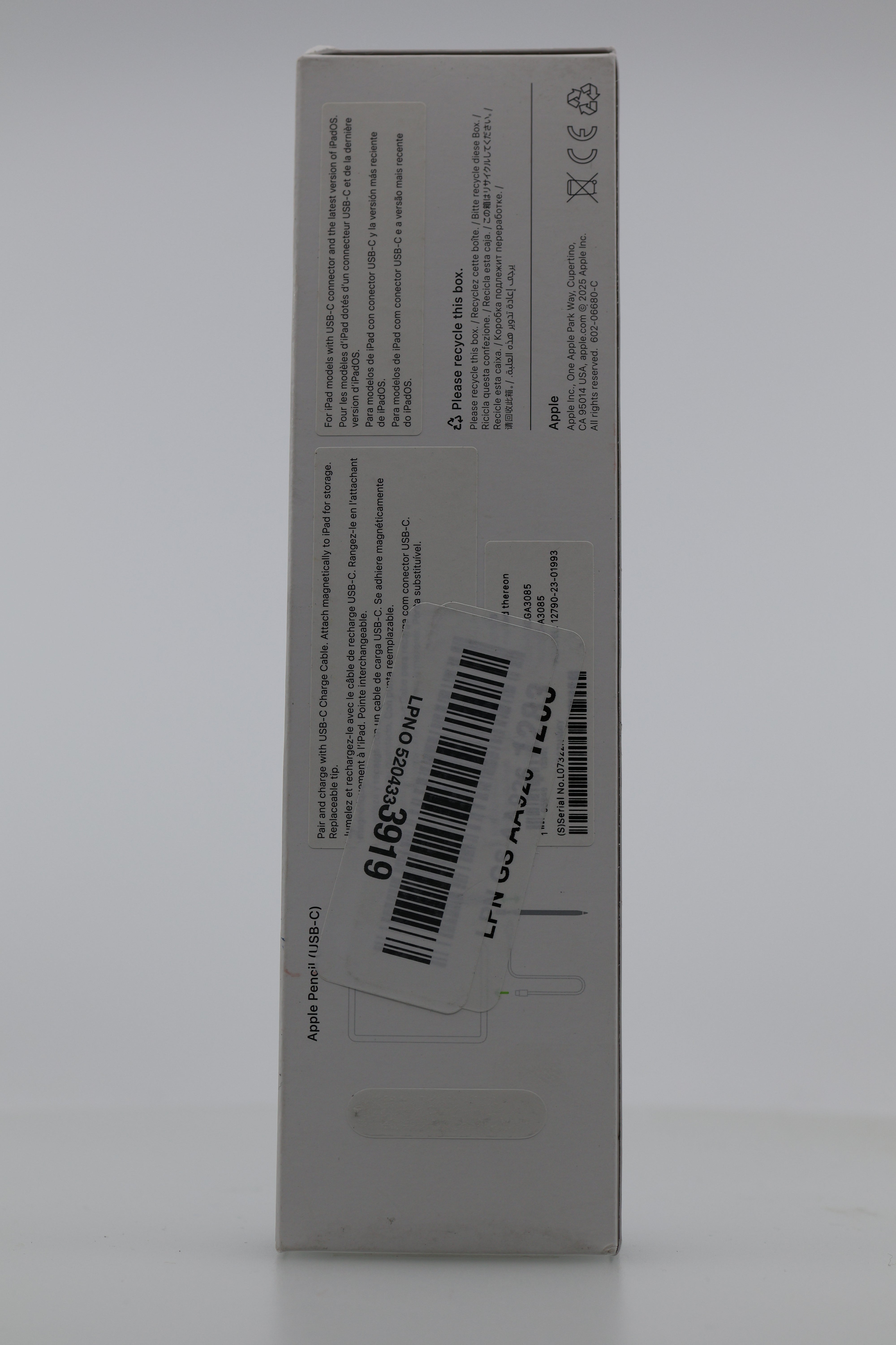 Apple Pencil USB-C side view
