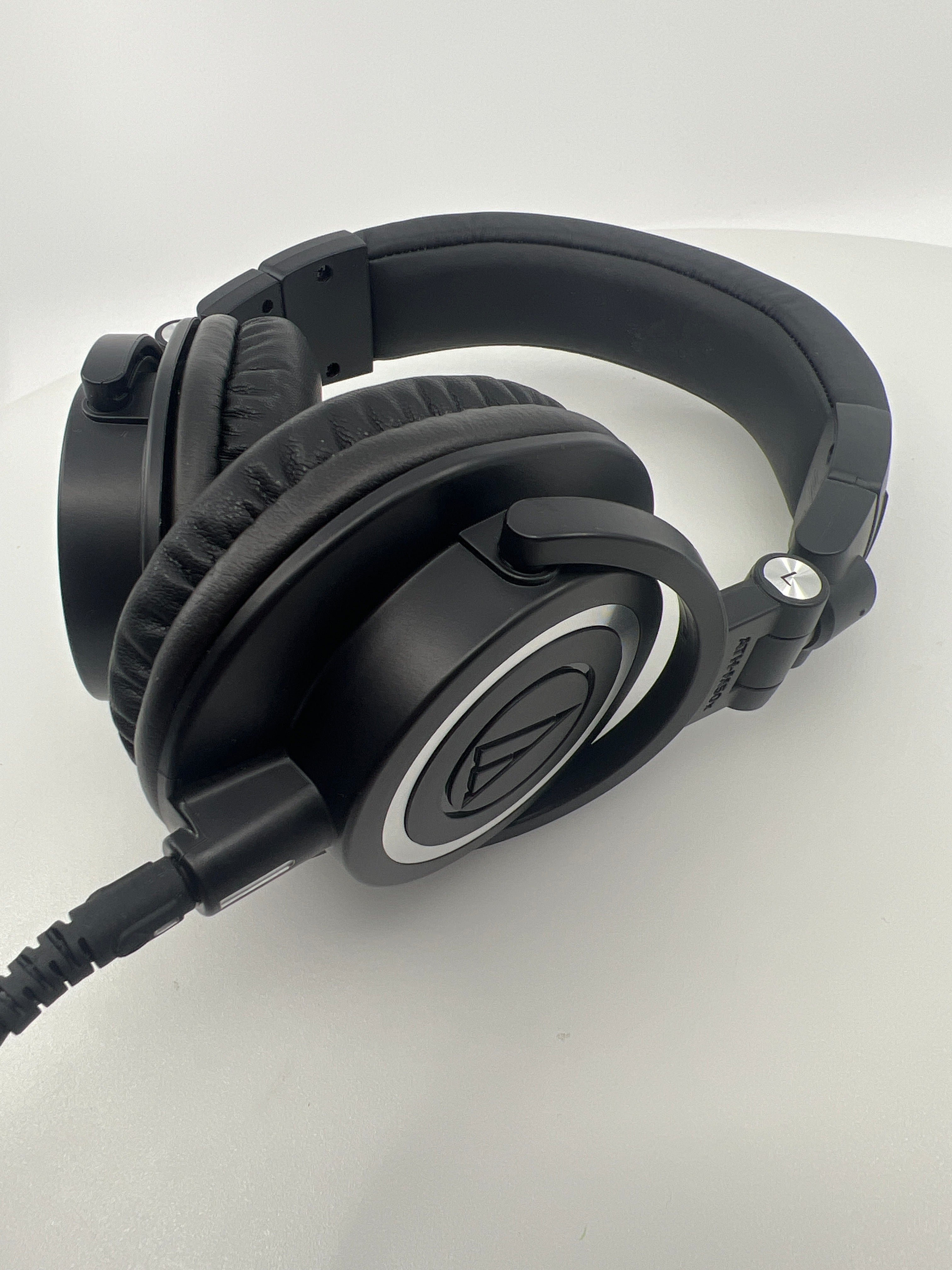 Audio-Technica ATH-M50X Professional Studio Monitor Headphones - Black