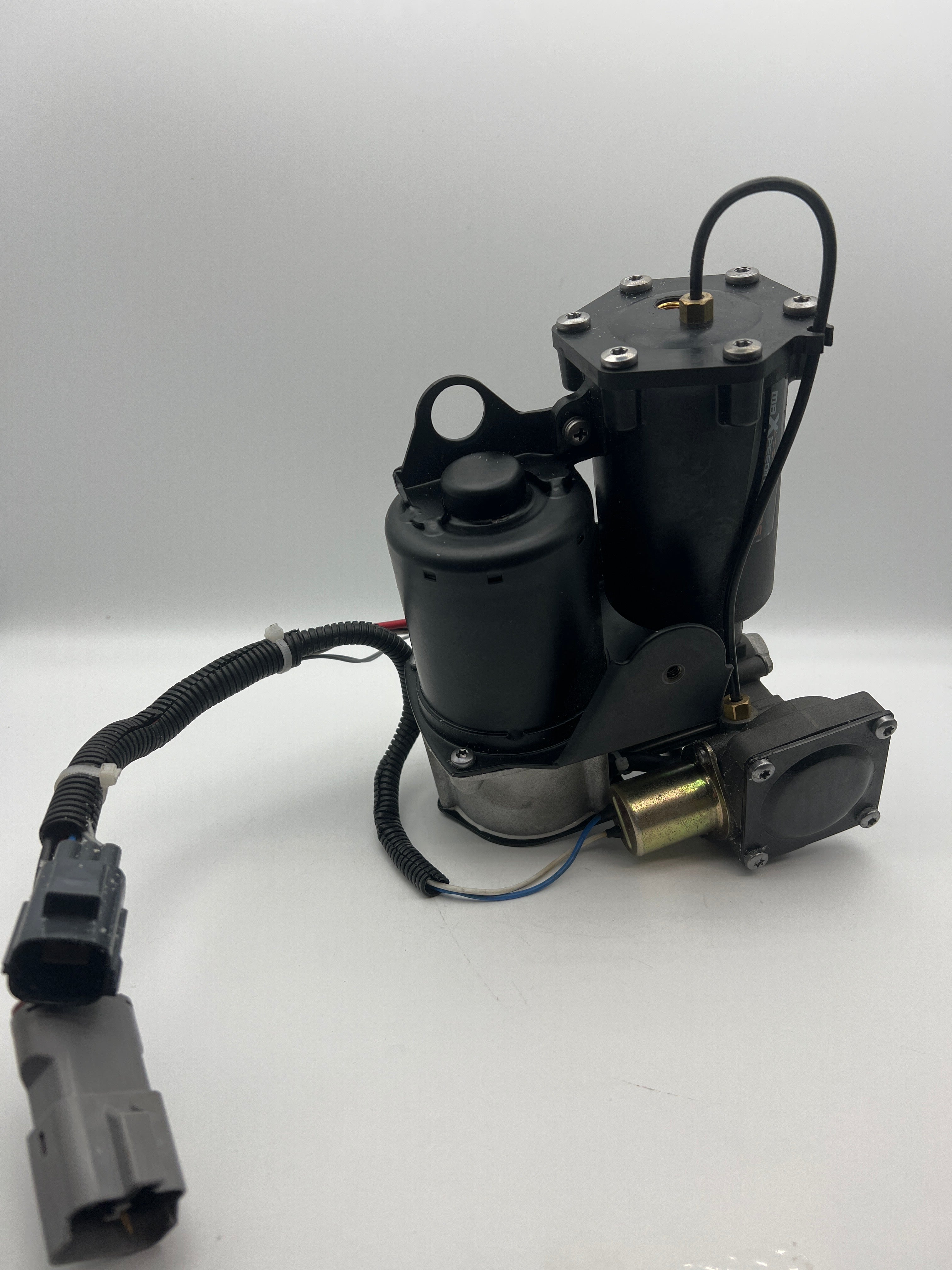 Air Suspension Compressor Pump Replacement for Land Rover LR3