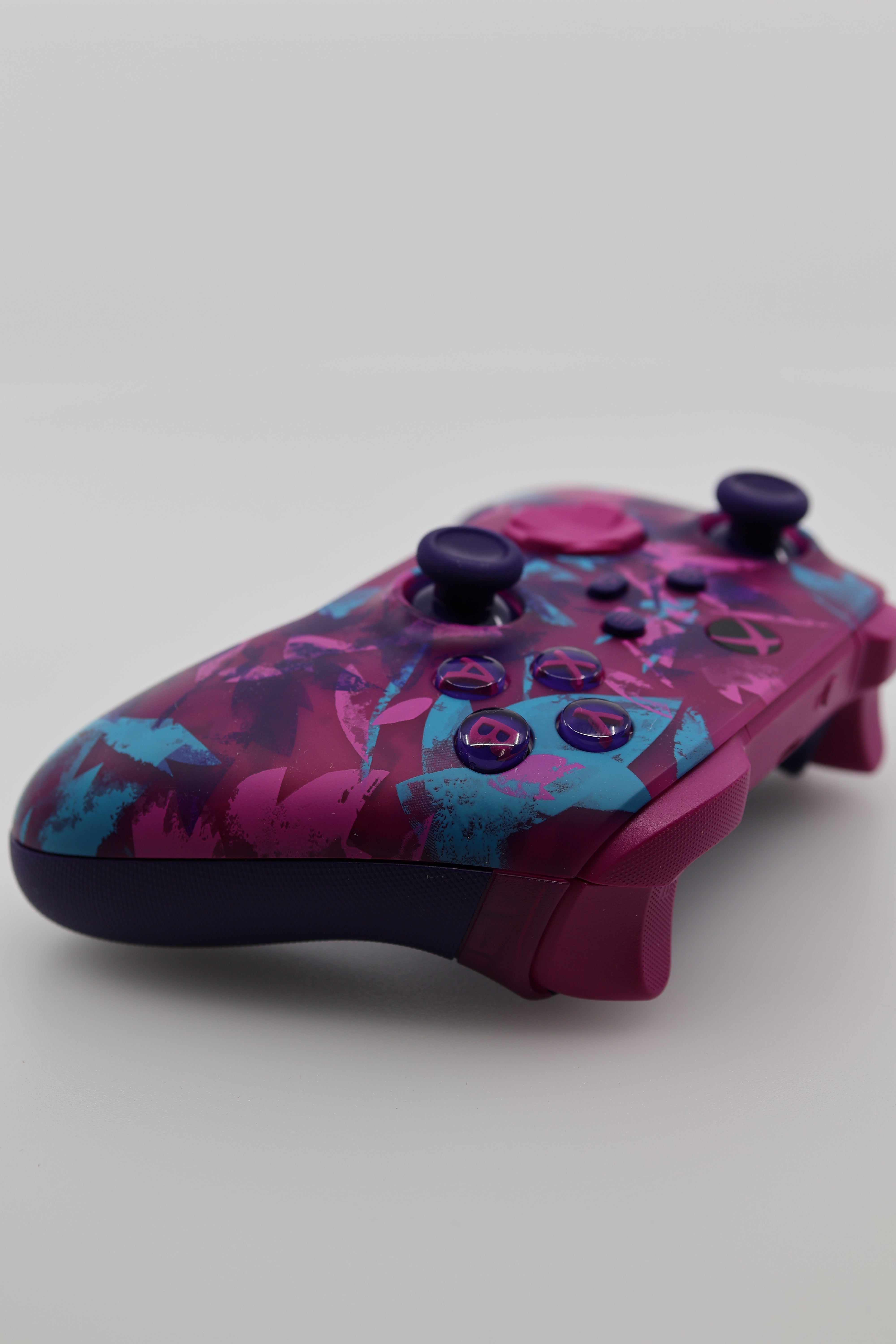 Xbox Wireless Controller Heart Breaker Special Edition