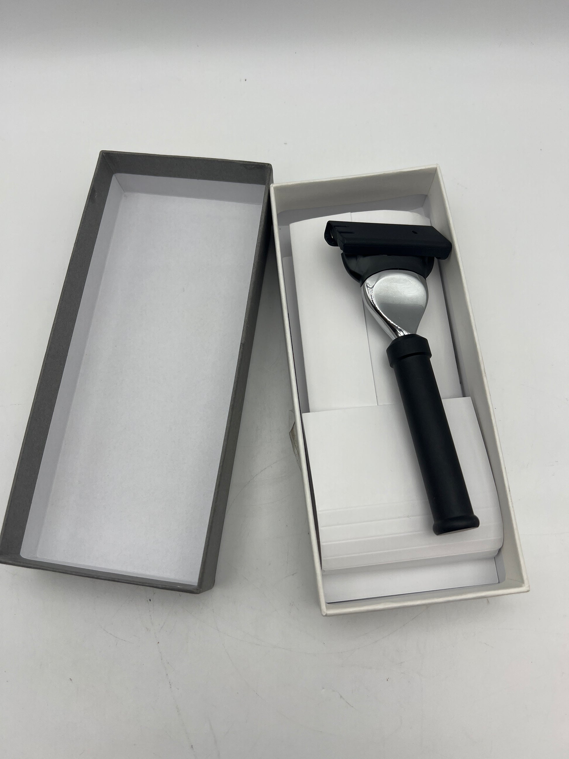 MÜHLE Rocca Safety Razor - Black Stainless Steel Handle