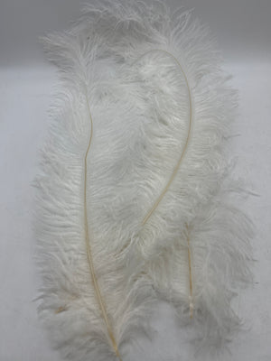 XunYee 100 Pcs Large Natural Ostrich Feathers Plumes Bulk for Centerpiece 16-18 Inch (40-45 Cm) Feathers for DIY Crafts Christmas Wedding Masquerade Party Decorations (White)