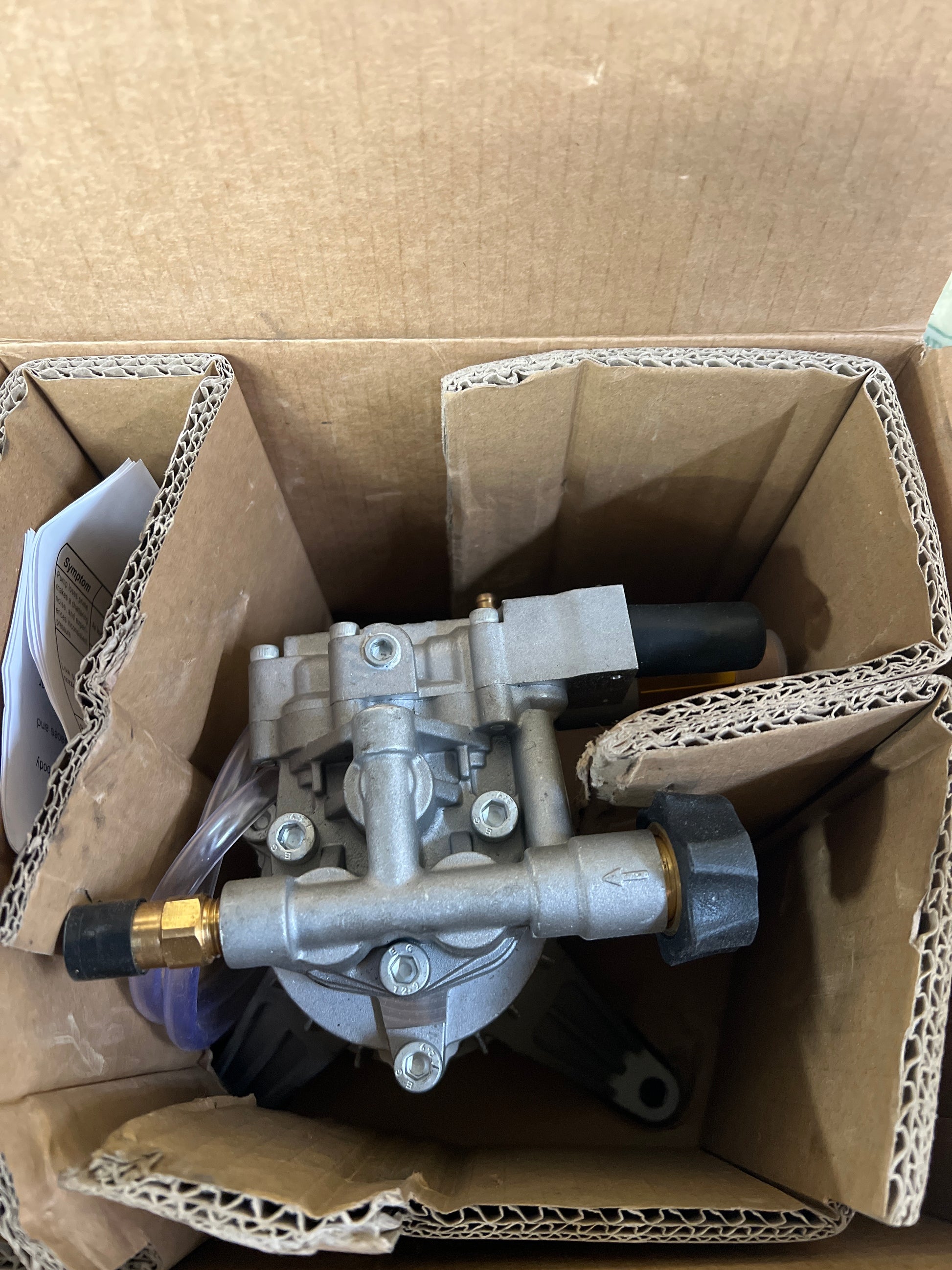 Biswing Pressure Washer Pump 7/8" Shaft Vertical Plunger 3400 PSI Max 2.5 GPM Replacement