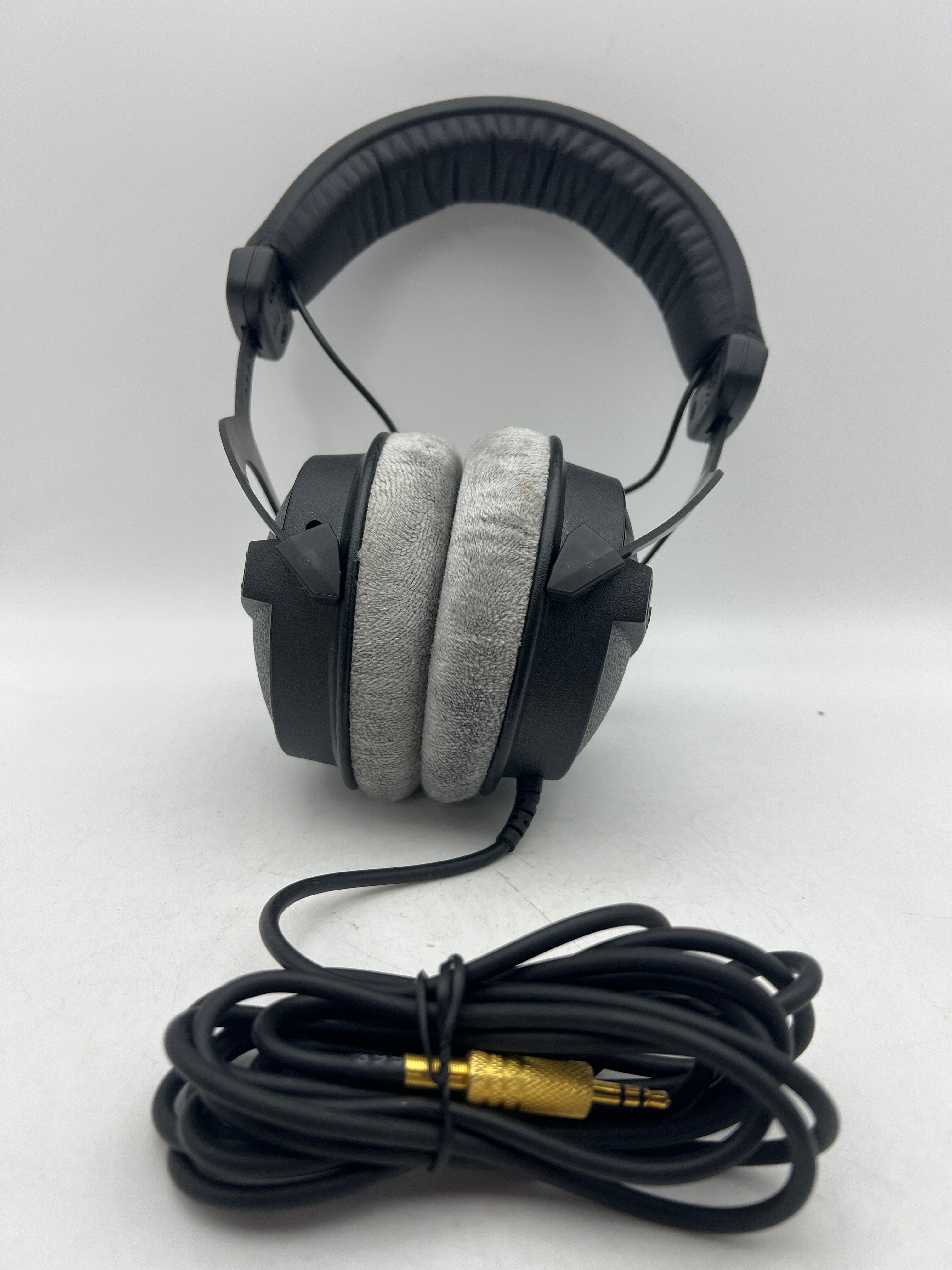 Beyerdynamic DT 770 PRO 80 Ohm Studio Headphones