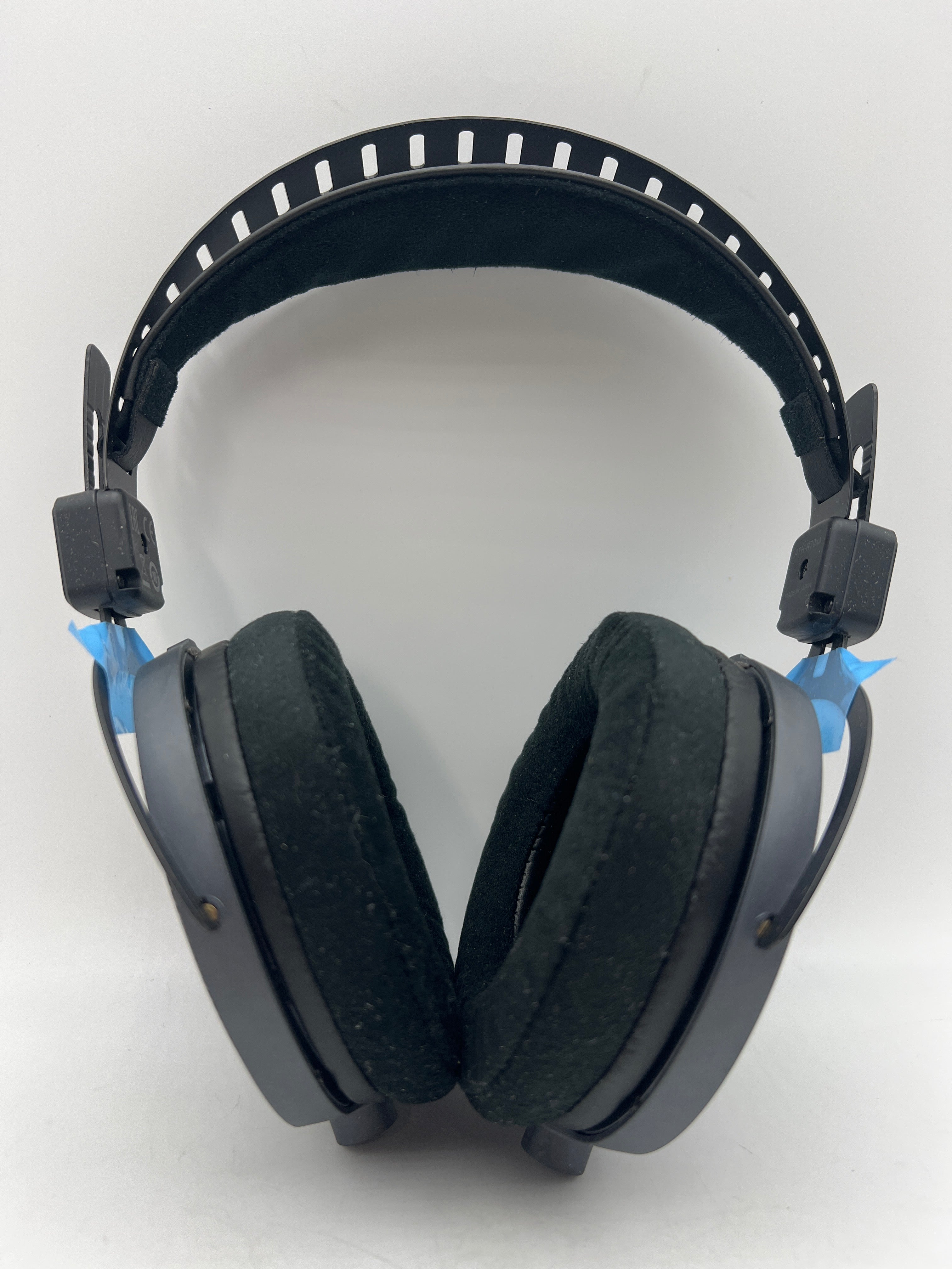 Audio-Technica ATH-R70XA headband design