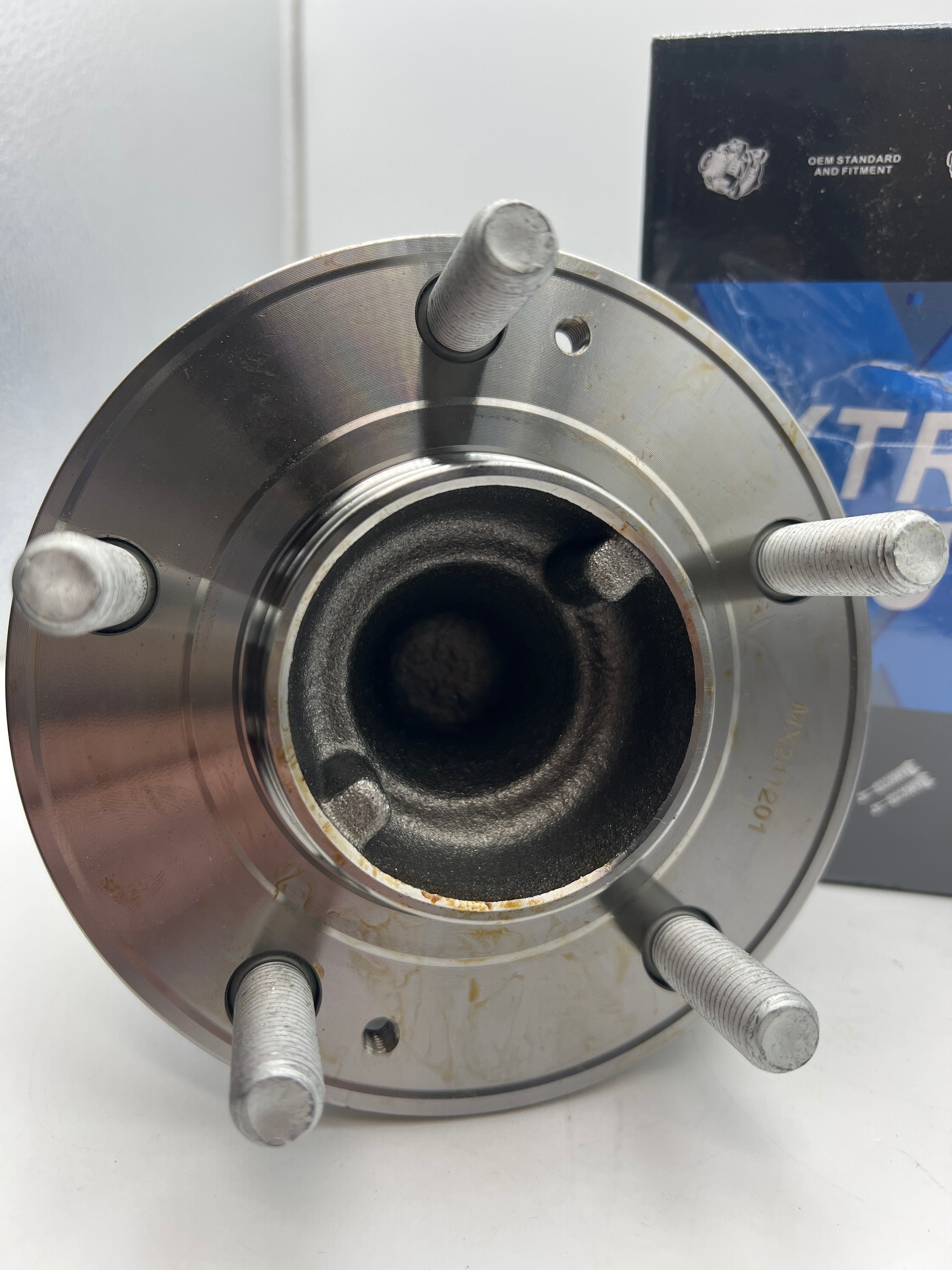 REVOTUNE Rear Wheel Bearing and Hub Assembly Set