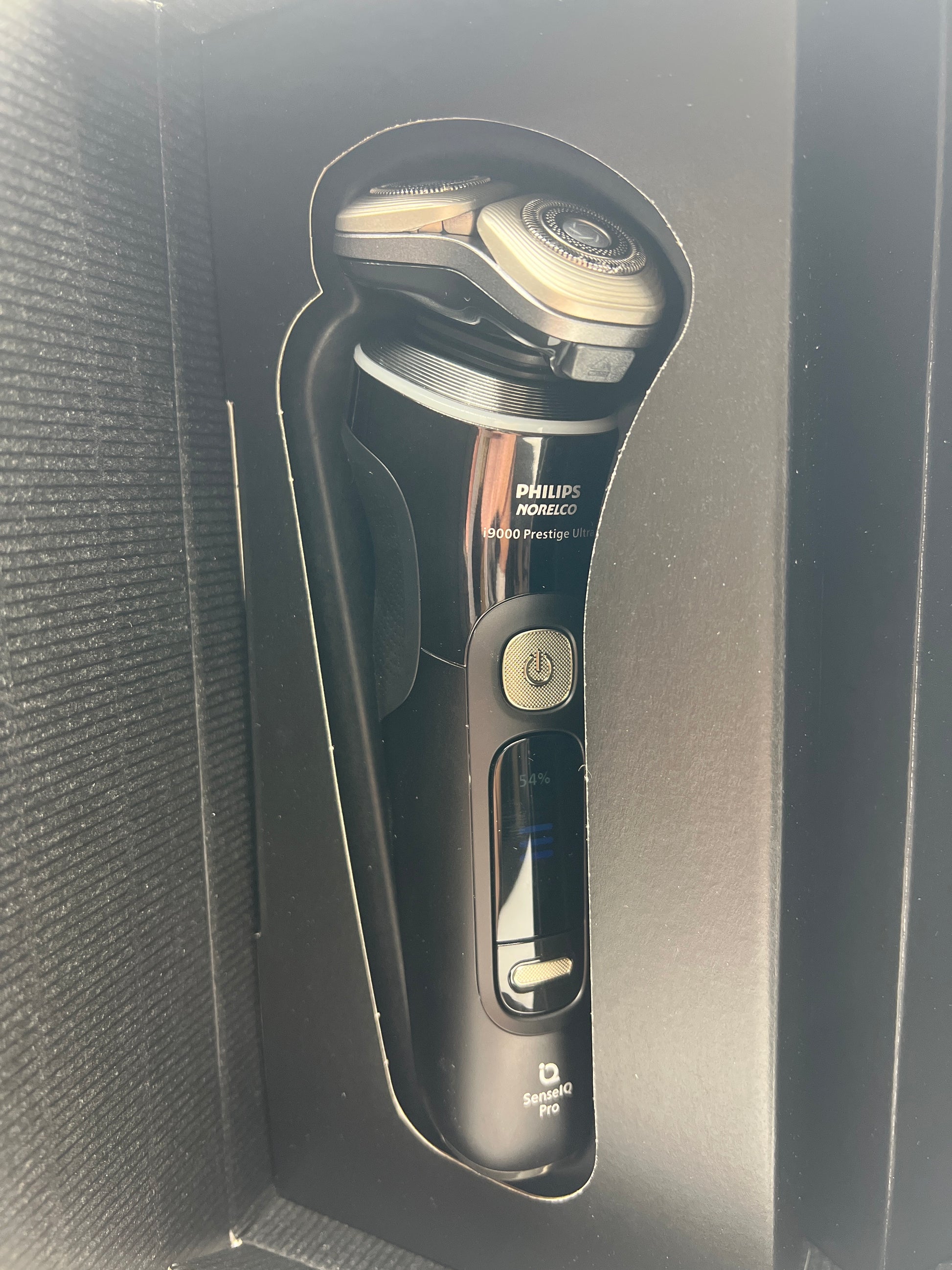 Philips Norelco Shaver i9000 Prestige Ultra