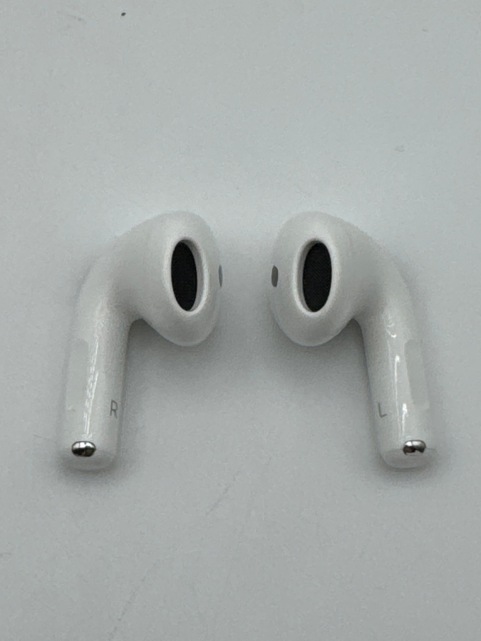 Apple AirPods 4 USB-C Charging Case