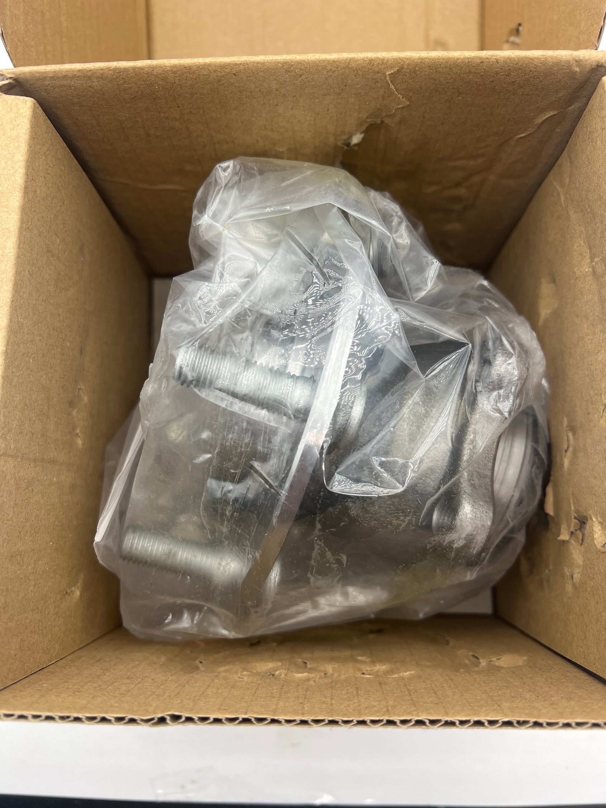 TRQ Rear Wheel Bearing & Hub Assembly Set for Mitsubishi Lancer & Outlander