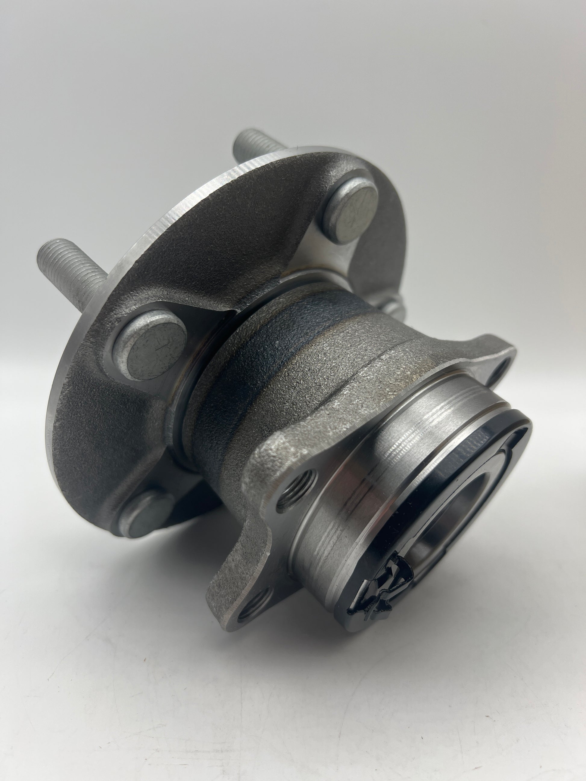 TRQ Rear Wheel Bearing & Hub Assembly Set for Mitsubishi Lancer & Outlander