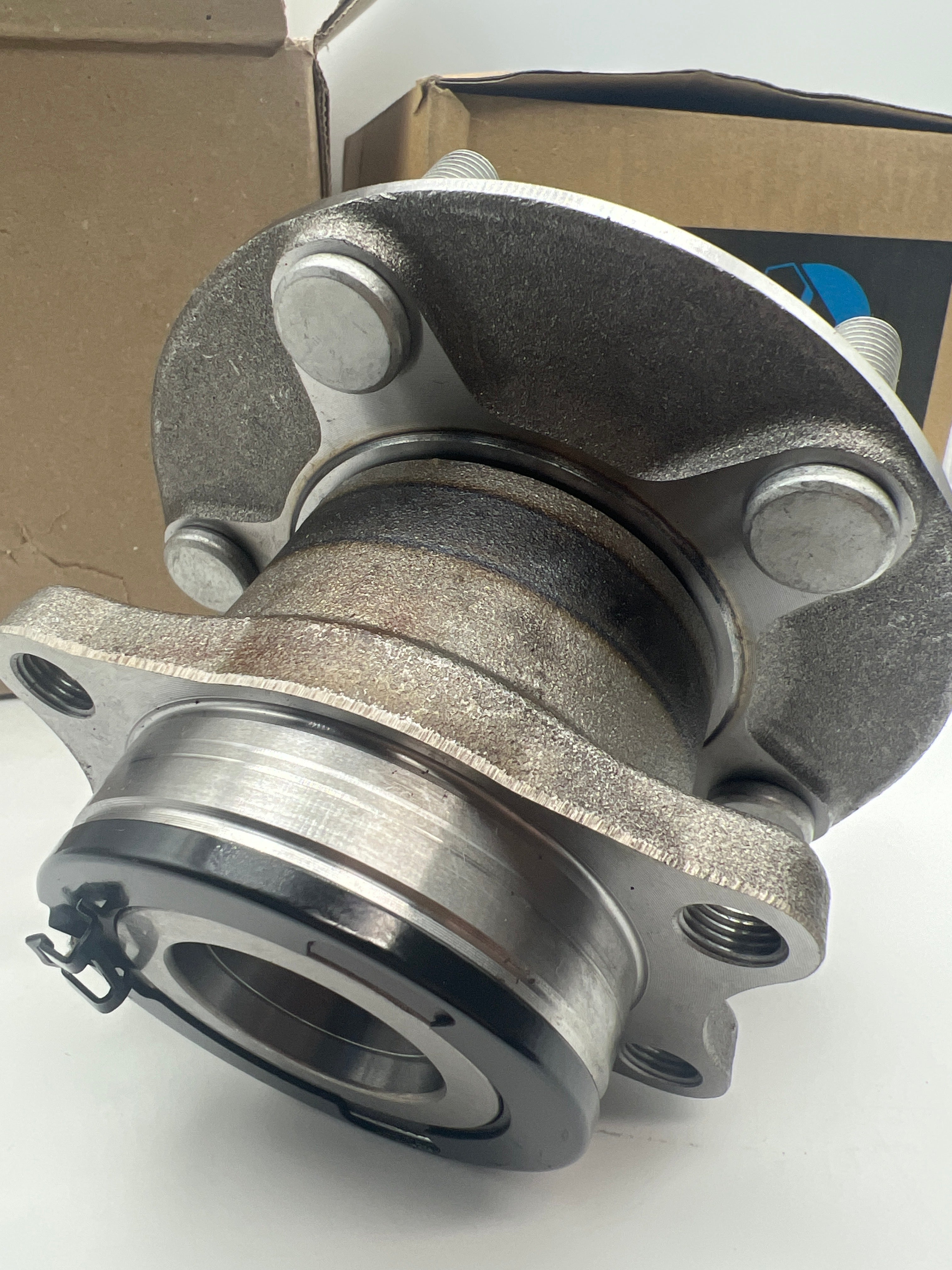 TRQ Rear Wheel Bearing & Hub Assembly Set for Mitsubishi Lancer & Outlander