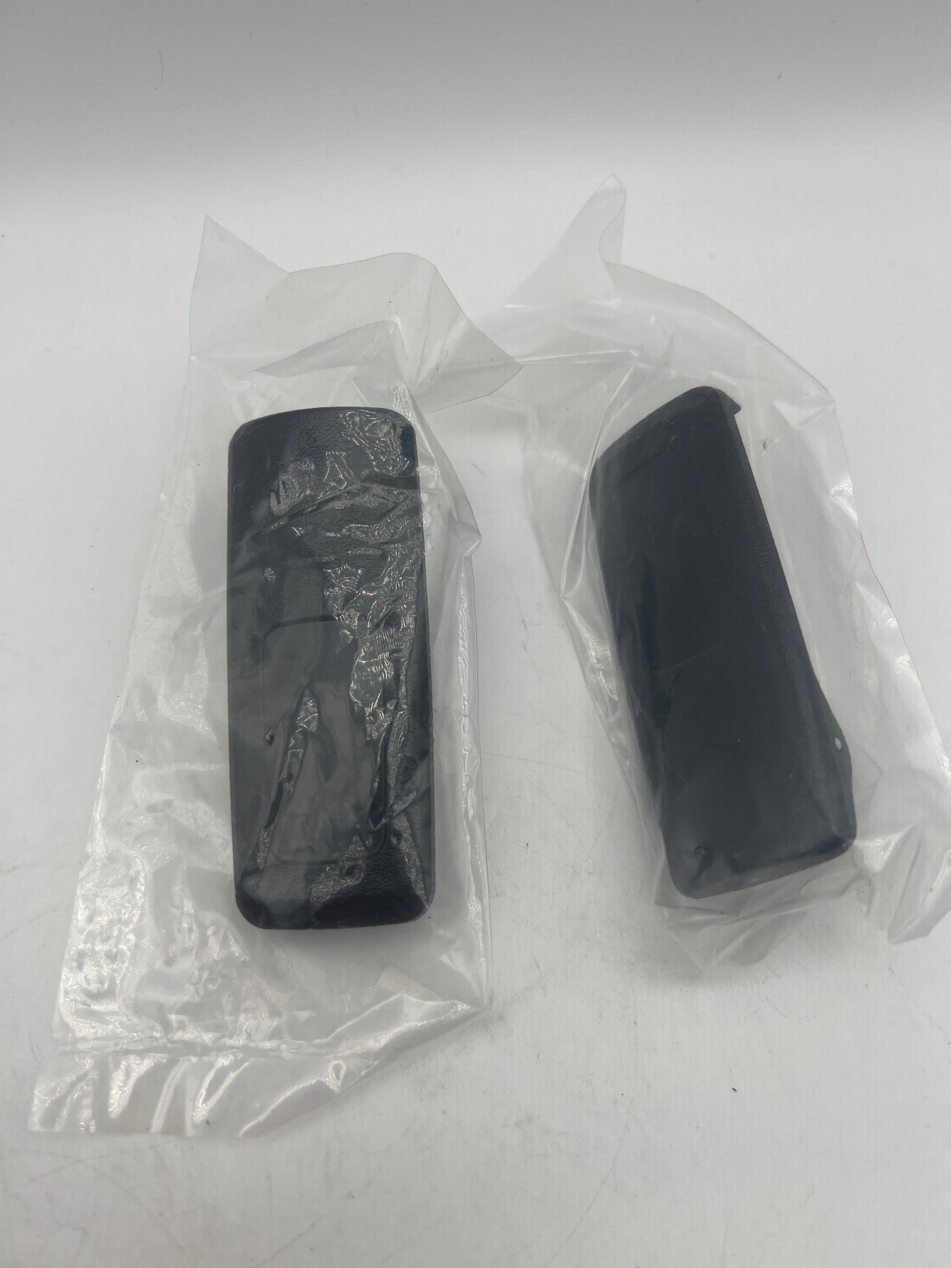 elxjar 7.4V 3000mAh PMNN4409AR Replacement Battery for Motorola XPR7350