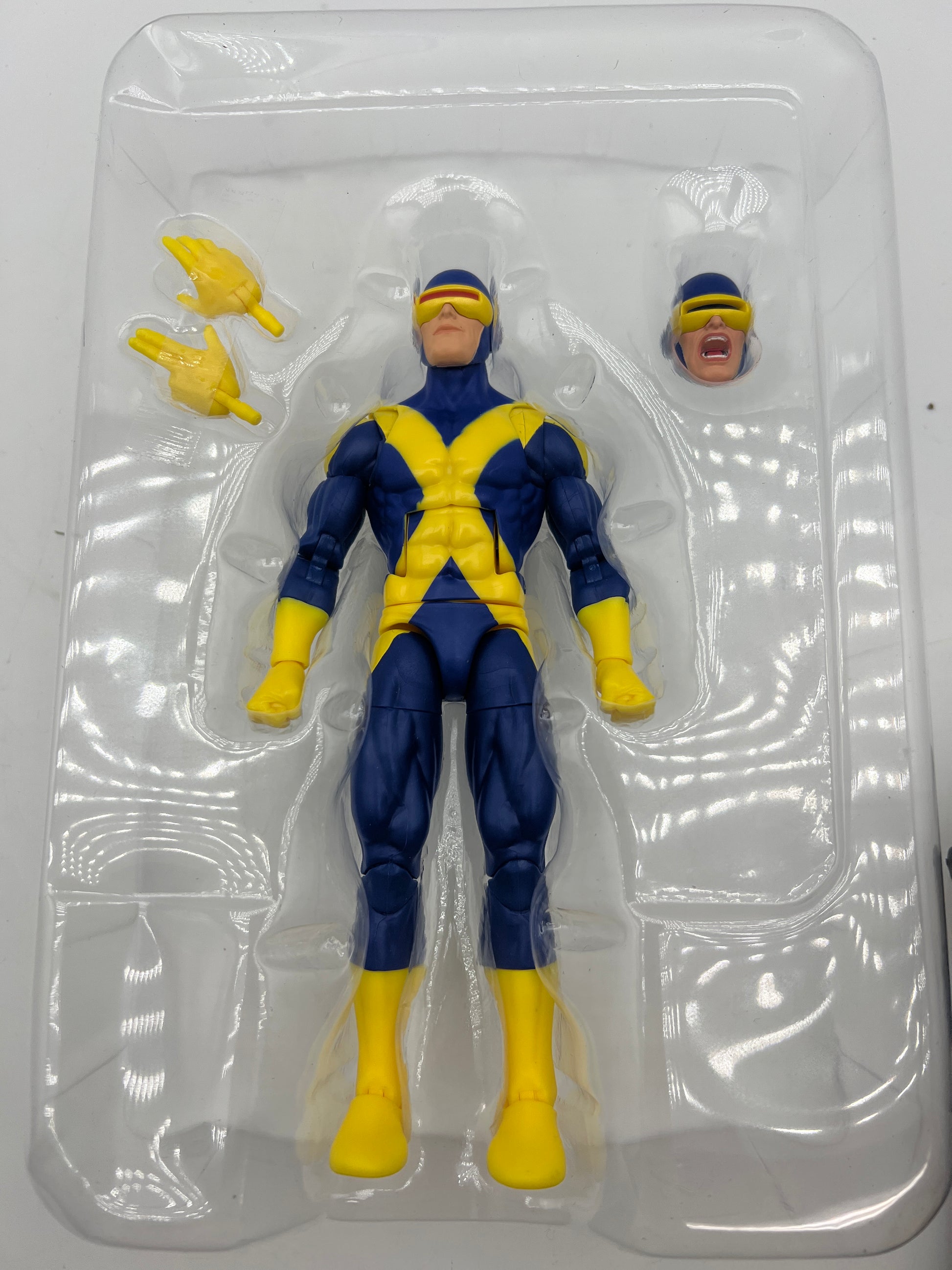 Marvel Legends Series Cyclops 6-Inch Action Figure
