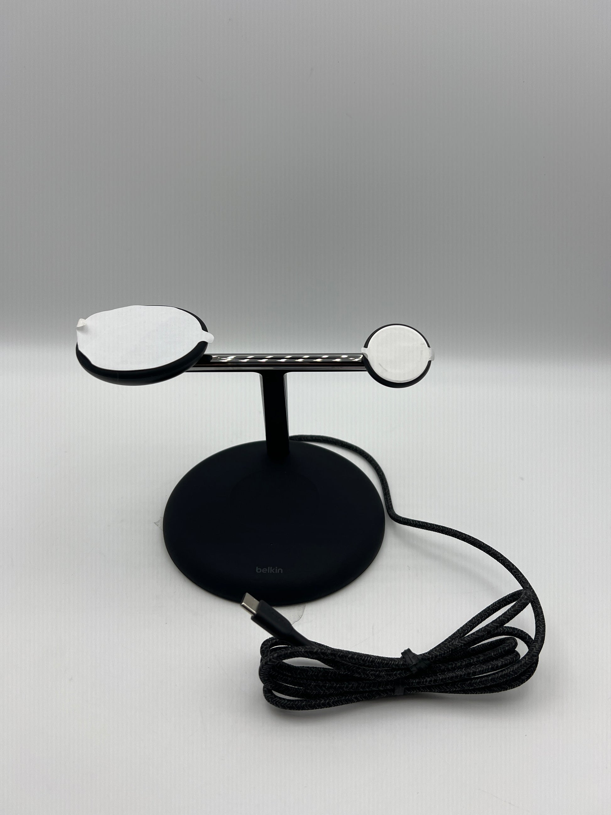 Belkin MagSafe 3-in-1 Wireless Charging Stand